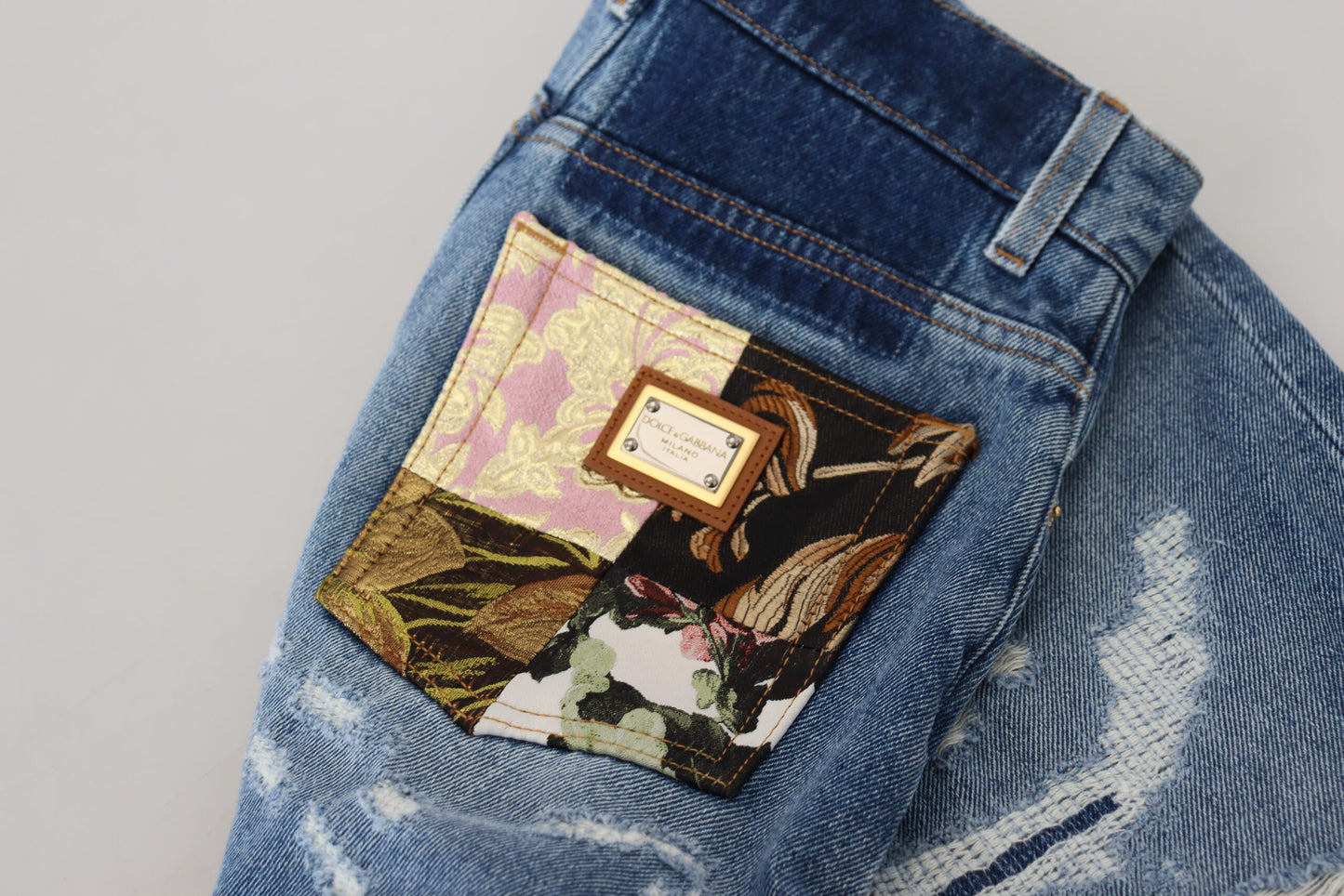 Eleganti jeans skinny a vita alta
