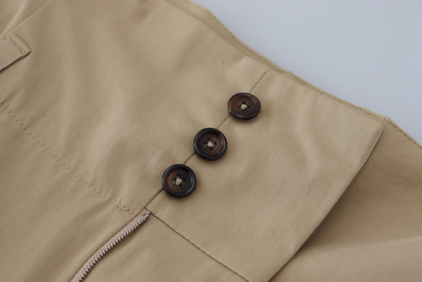 Pantaloni eleganti affusolati a vita alta