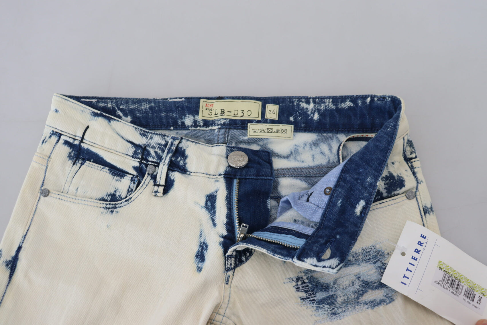 Schicke zerfetzte Skinny Jeans mit niedriger Taille