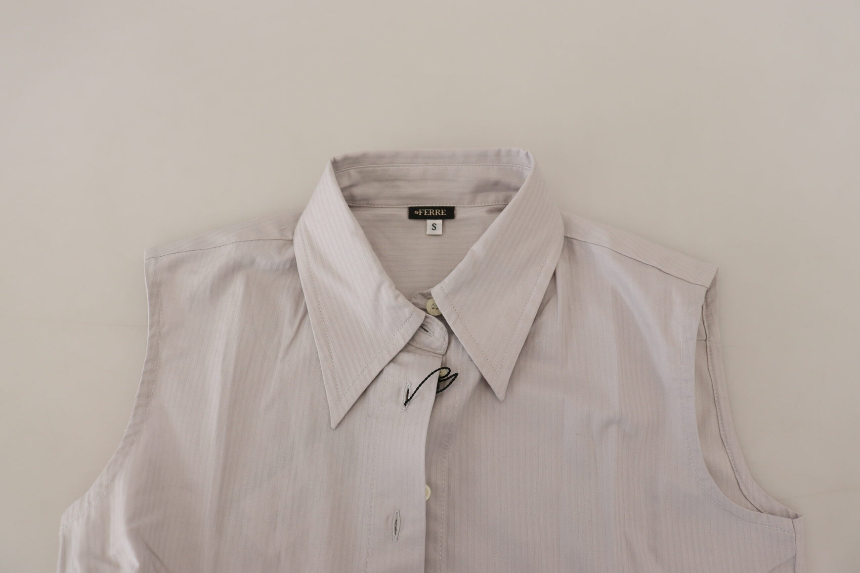 Elegantes ärmelloses Poloshirt aus Baumwolle