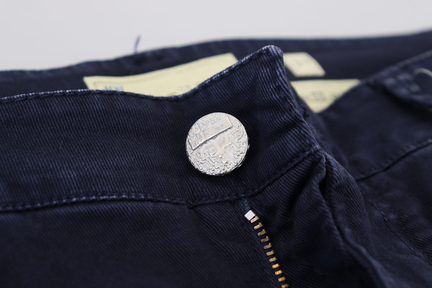 Anspruchsvolle Tapered-Jeans