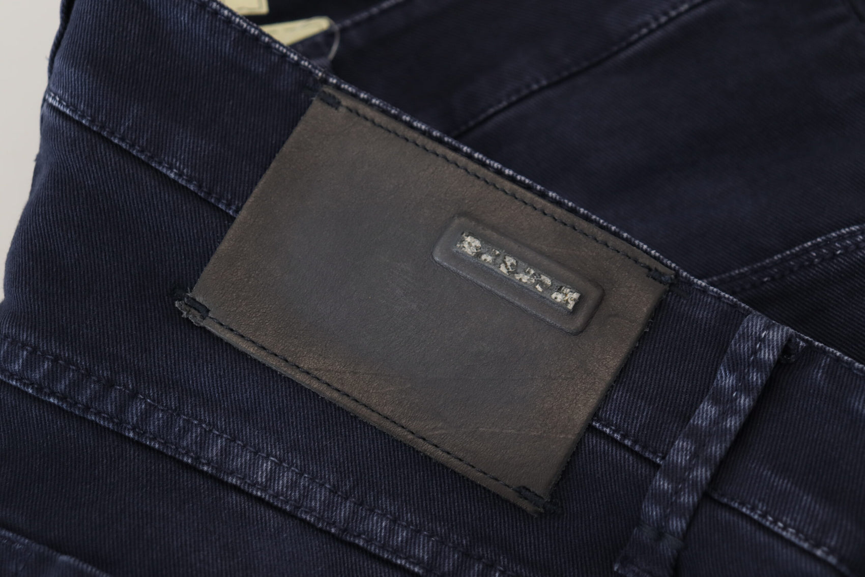 Anspruchsvolle Tapered-Jeans