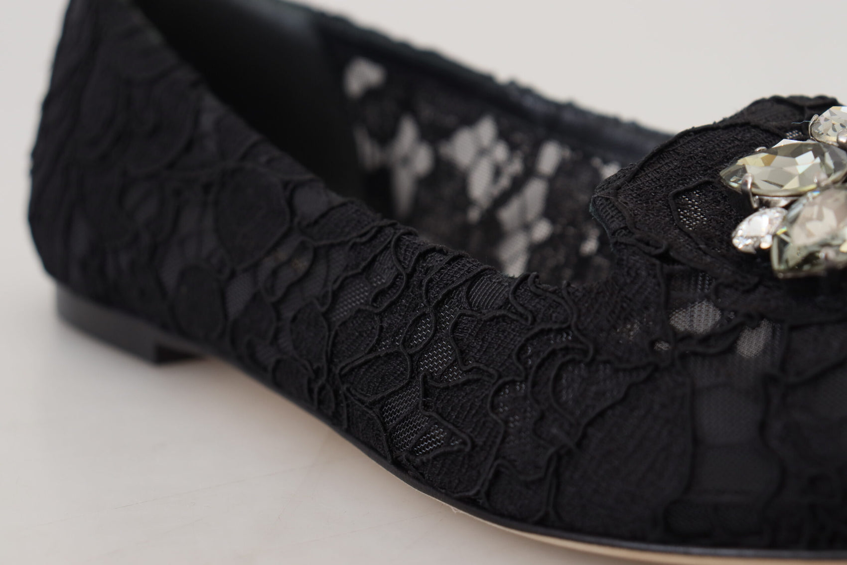 Elegante flache Vally-Schuhe mit floraler Spitze