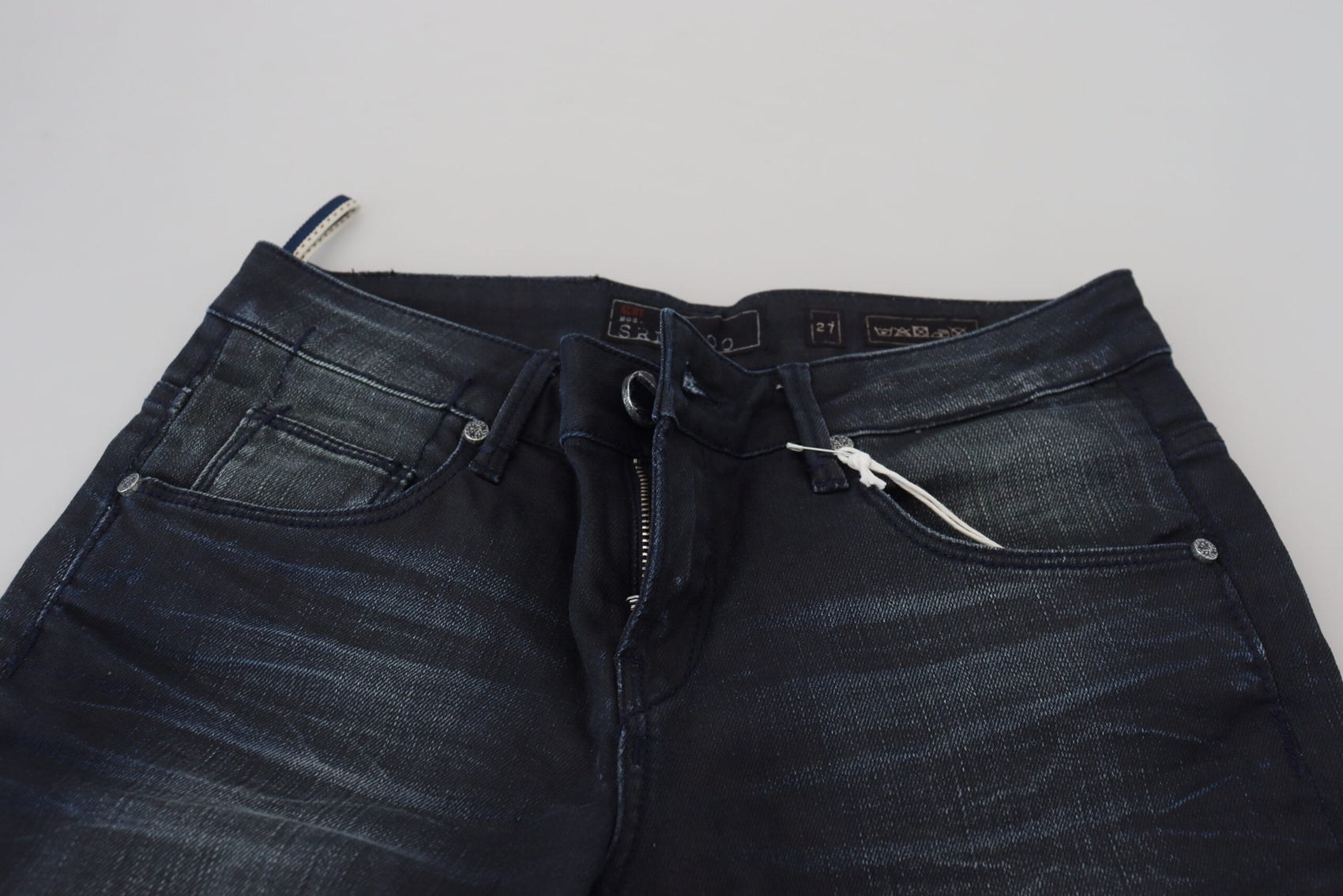 Schicke Slim Fit Jeans mit niedriger Taille