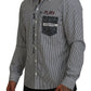 Klassisches schwarz-weiß gestreiftes Button-Down-Hemd