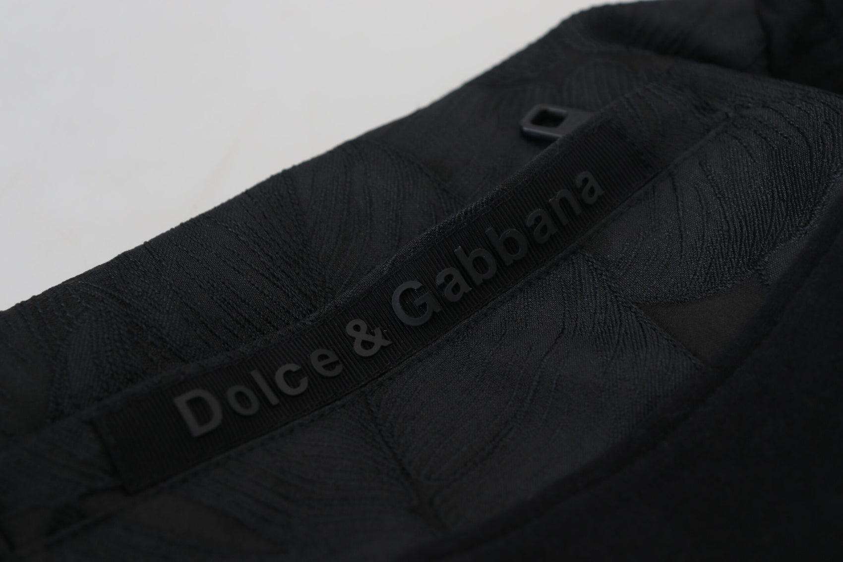 Elegante schwarze Jogginghose für den modernen Mann