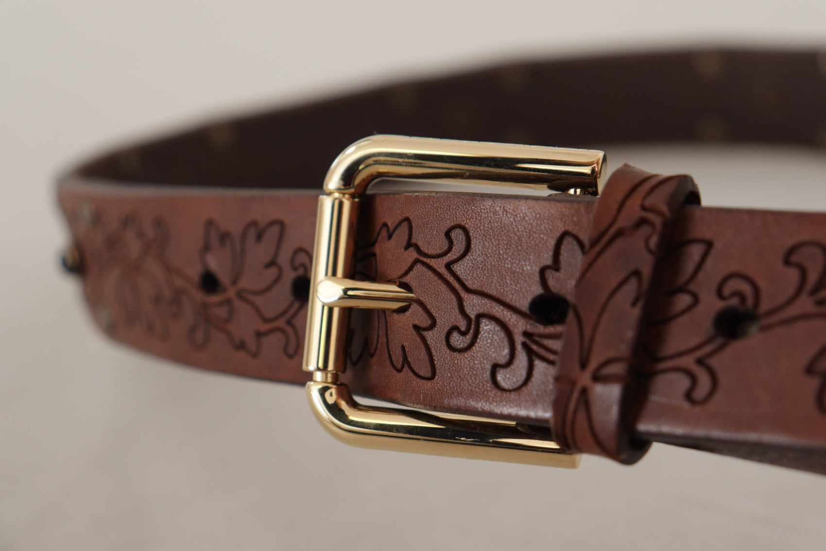 Cintura in pelle elegante con fibbia in metallo