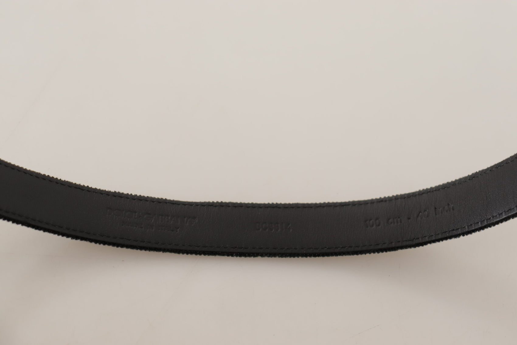 Elegante cintura di velluto nero firmata