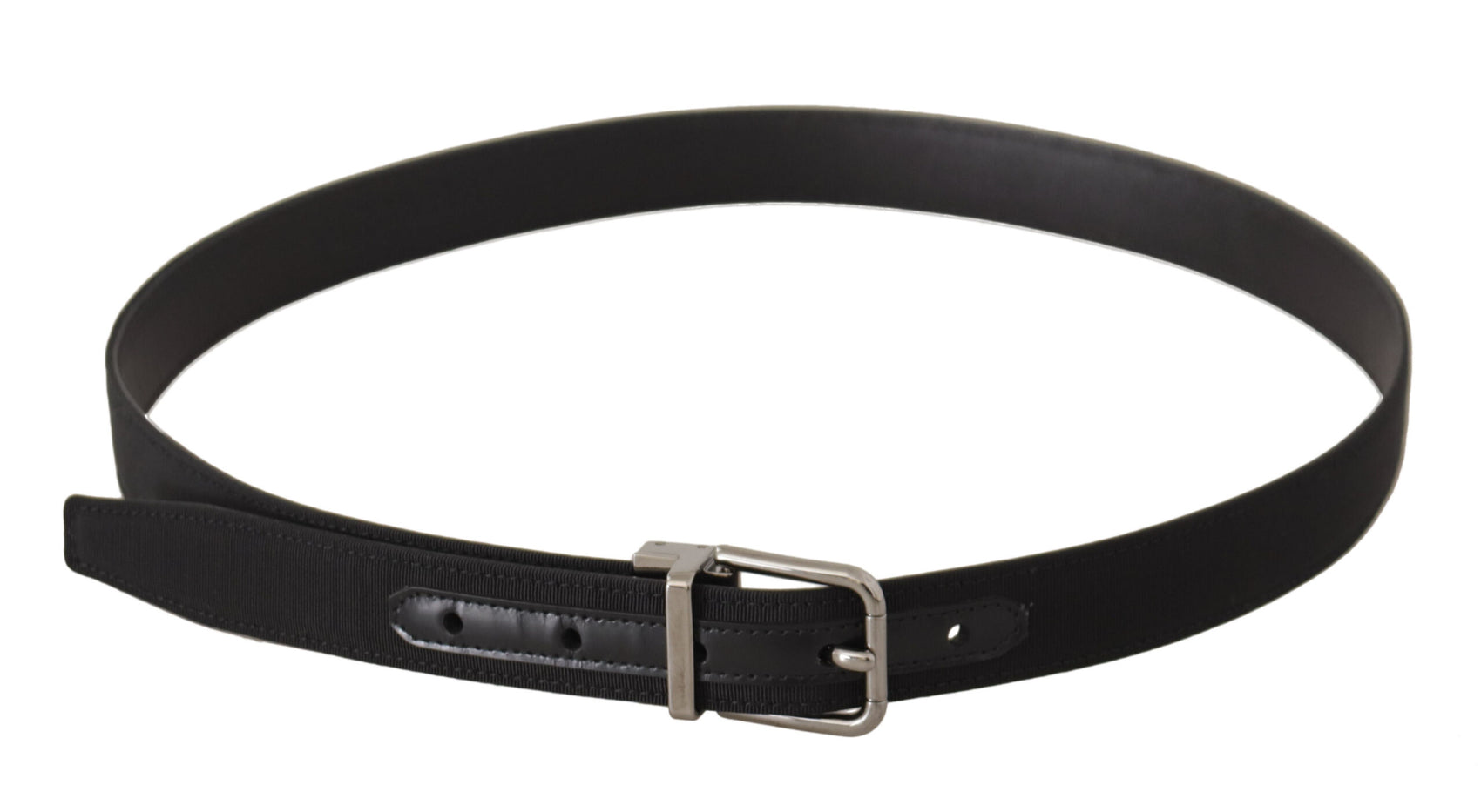 Elegante cintura in pelle nera con fibbia in metallo