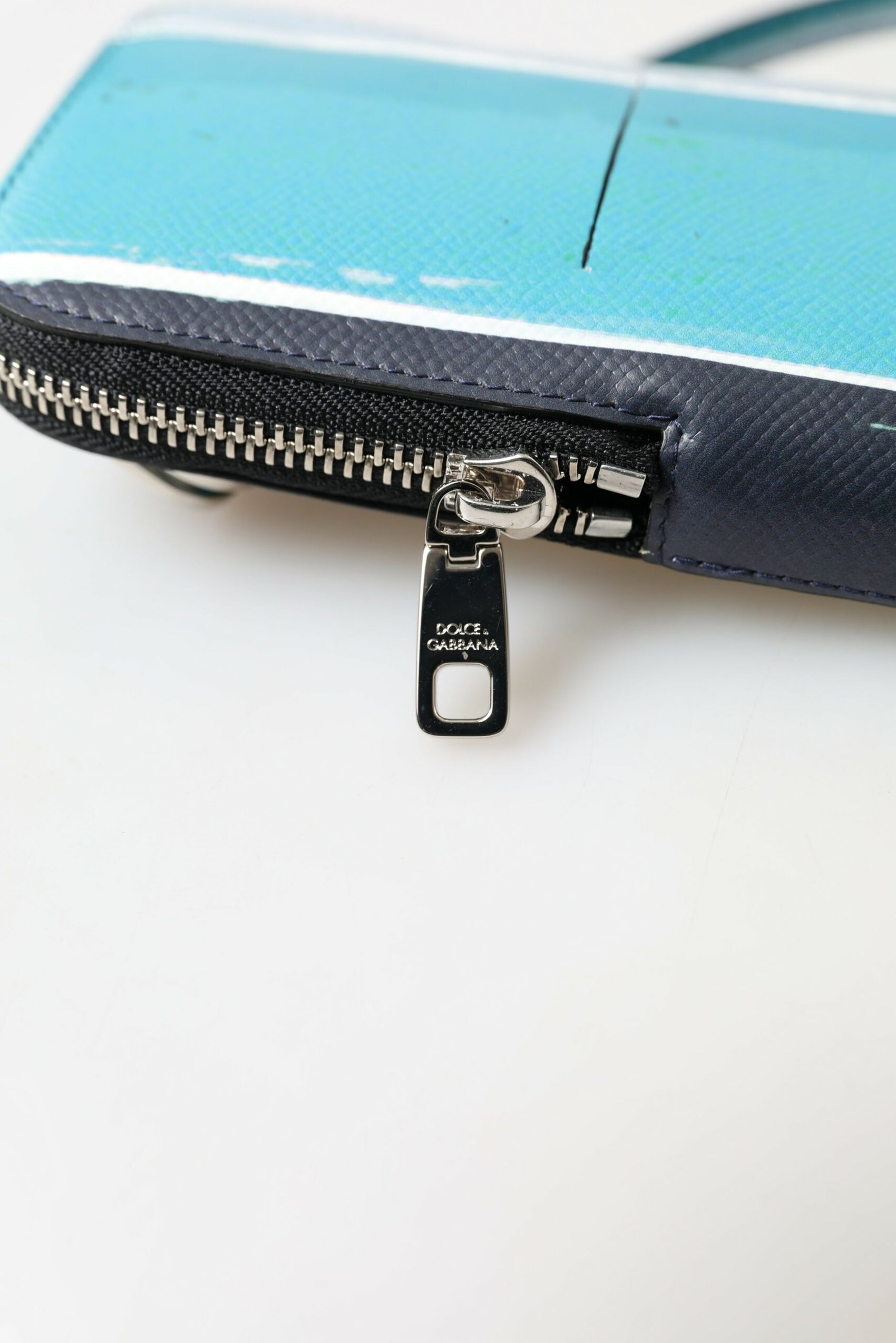 Elegante Crossbody-Telefontasche aus Leder in Blau &amp; Weiß