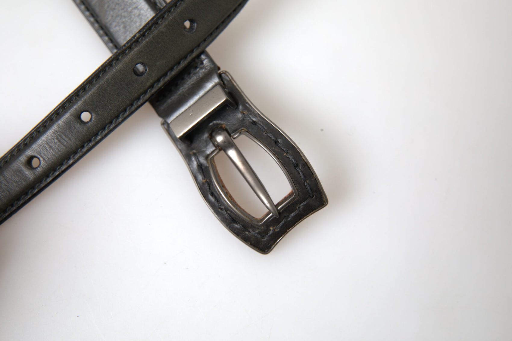 Cintura in pelle italiana squisita con fibbia in metallo