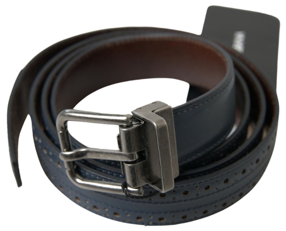 Elegante cintura in pelle blu con fibbia in metallo