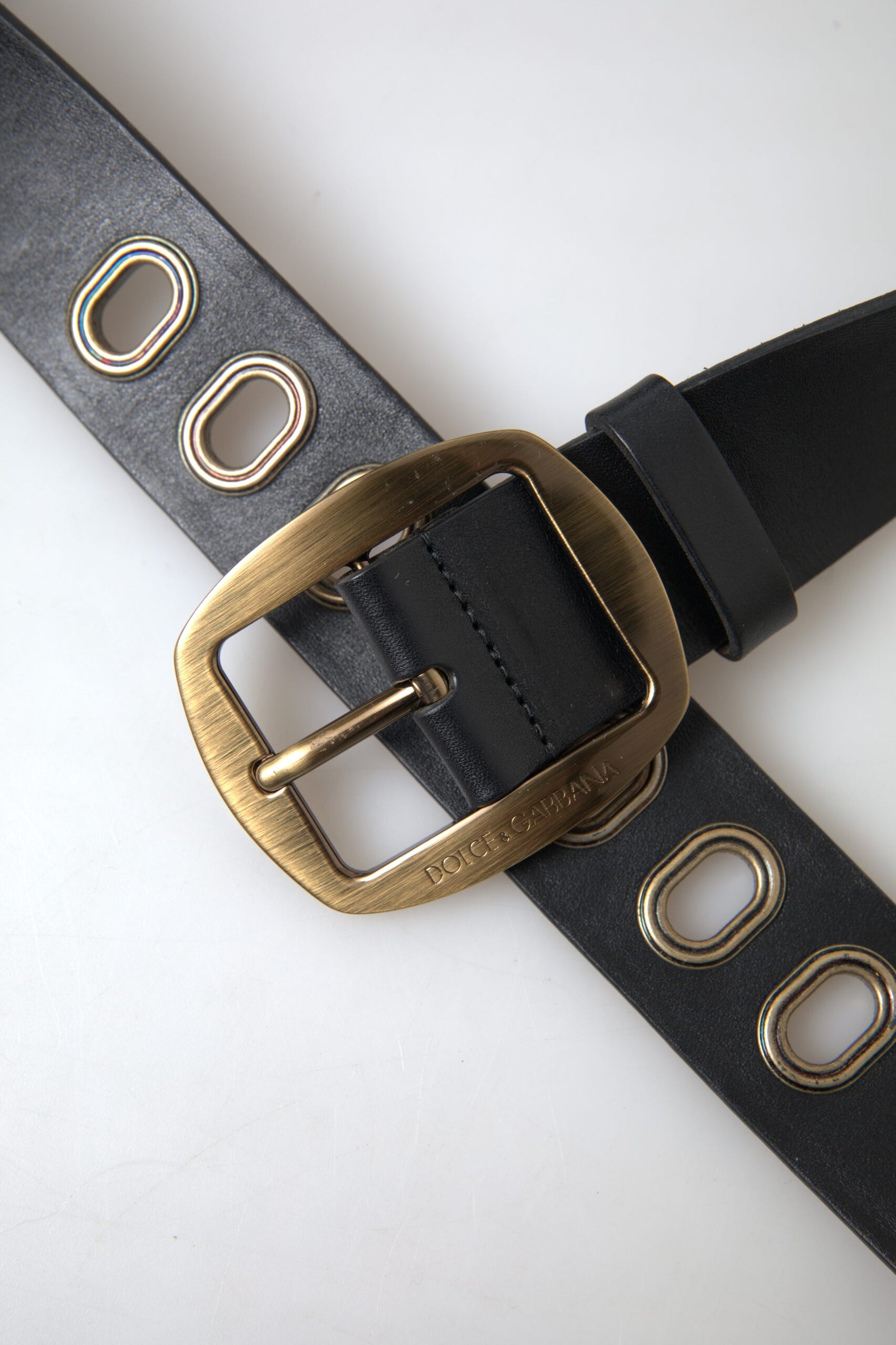 Cintura in pelle italiana elegante con fibbia in metallo