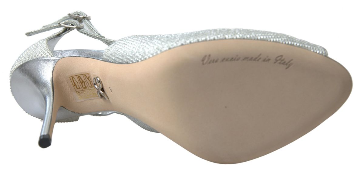 Elegante schimmernde silberne High Heels