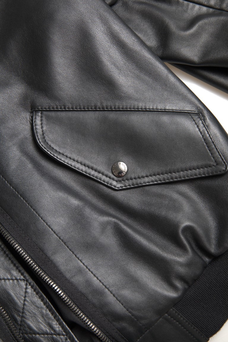 Elegante giubbotto bomber in pelle nera