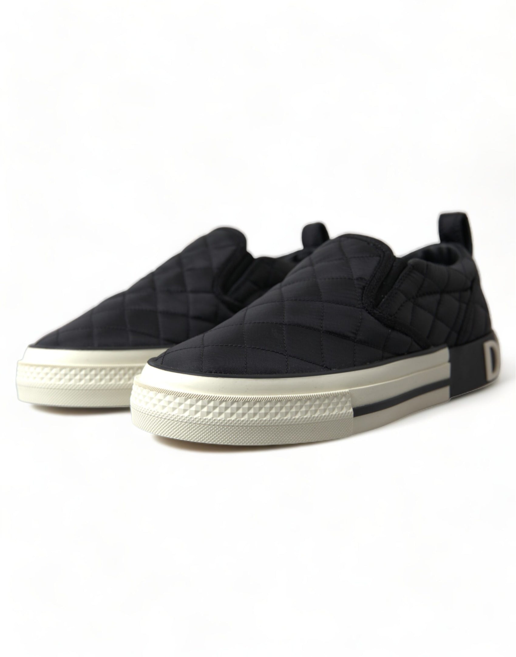 Elegante gesteppte schwarze Canvas-Sneaker