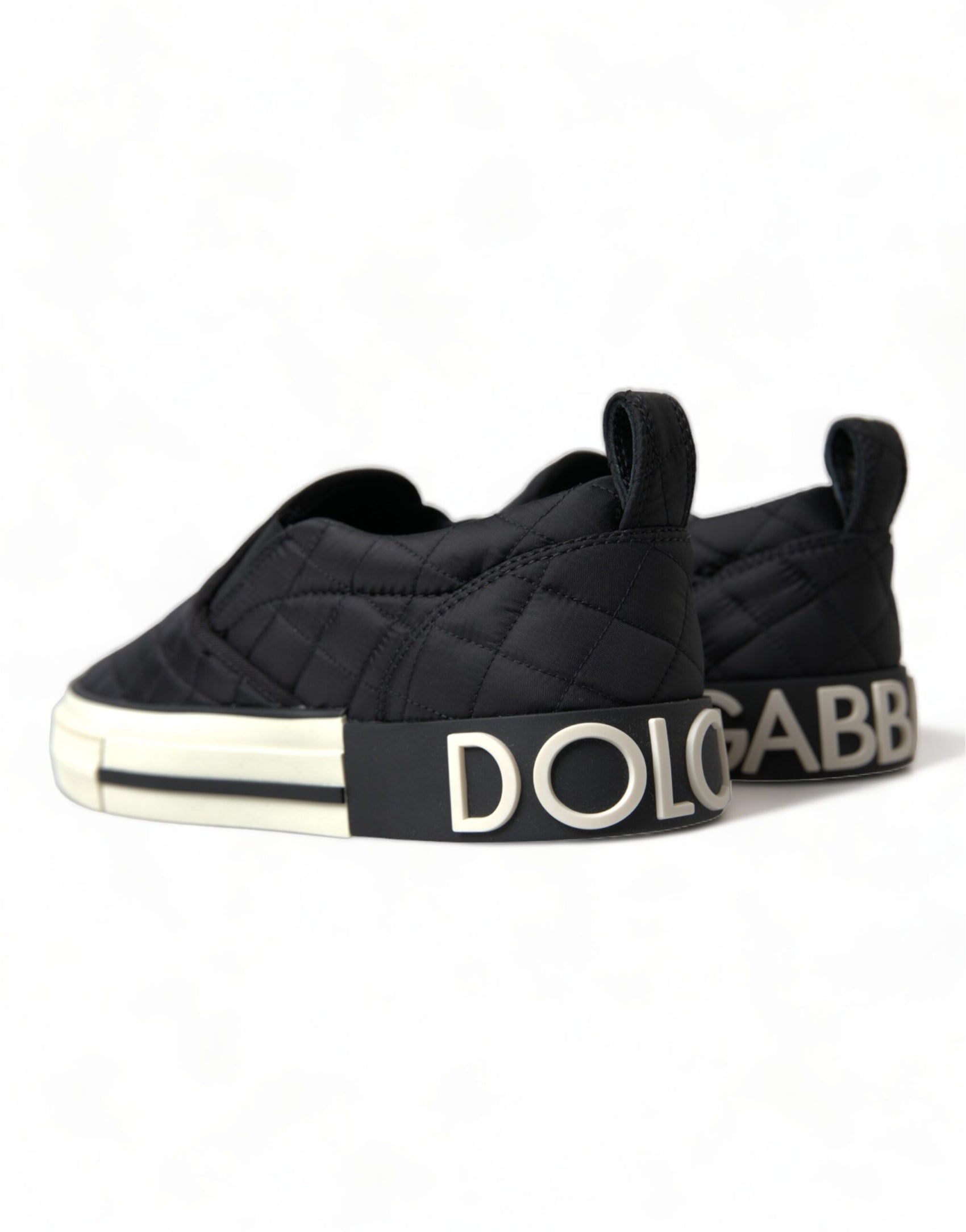 Elegante gesteppte schwarze Canvas-Sneaker