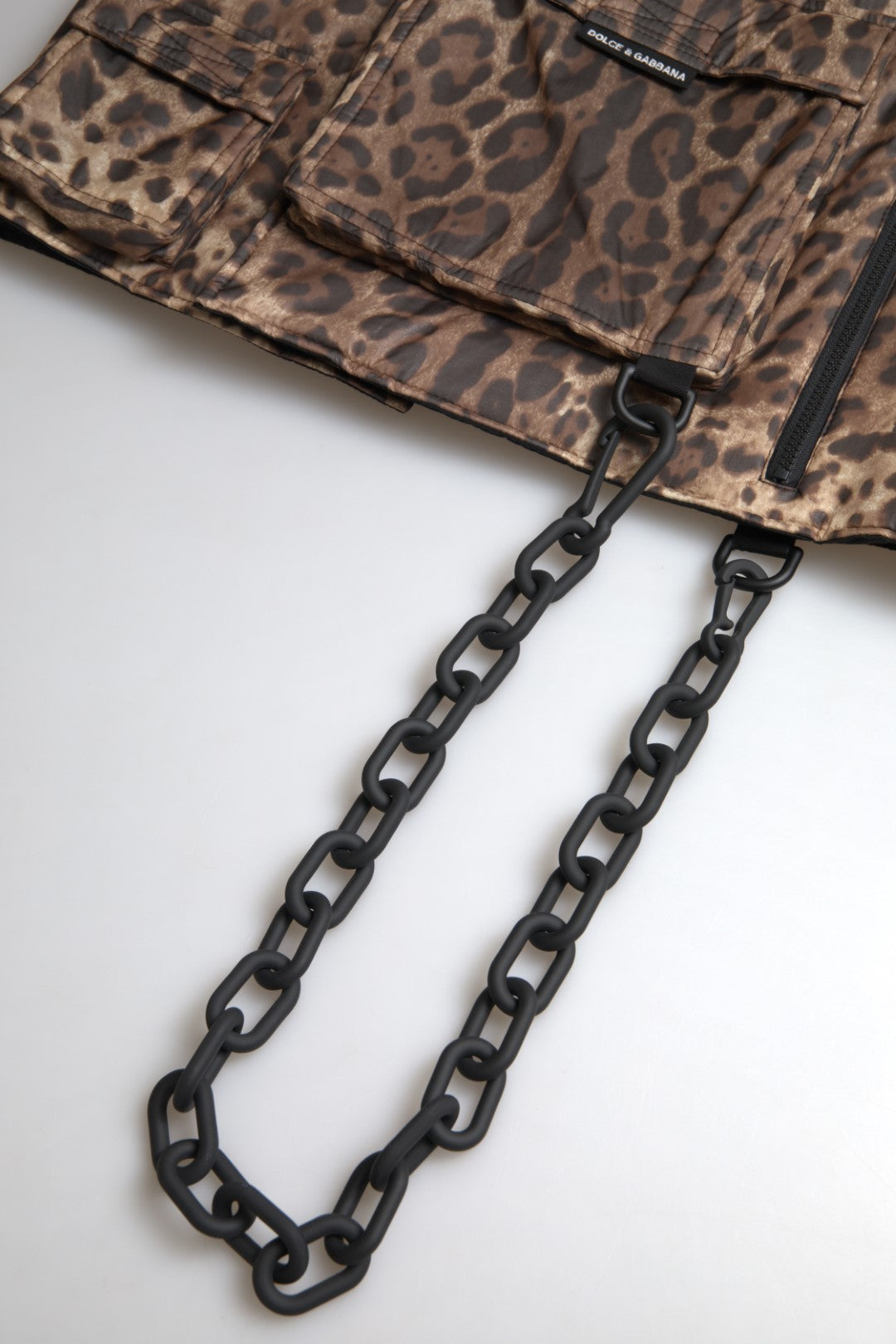 Seidenweste mit Leopardenmuster, exklusive Sportbekleidung
