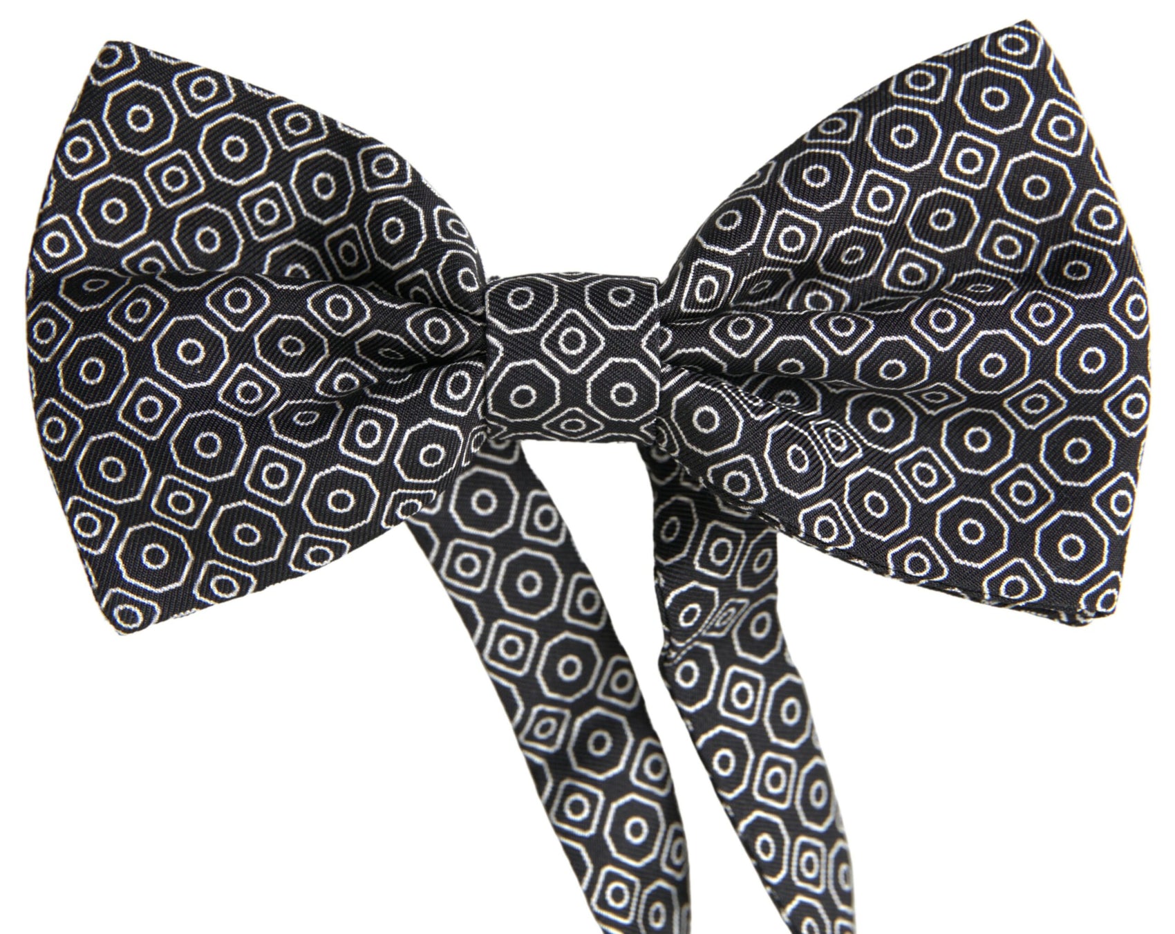 Elegante papillon in seta bianco e nero