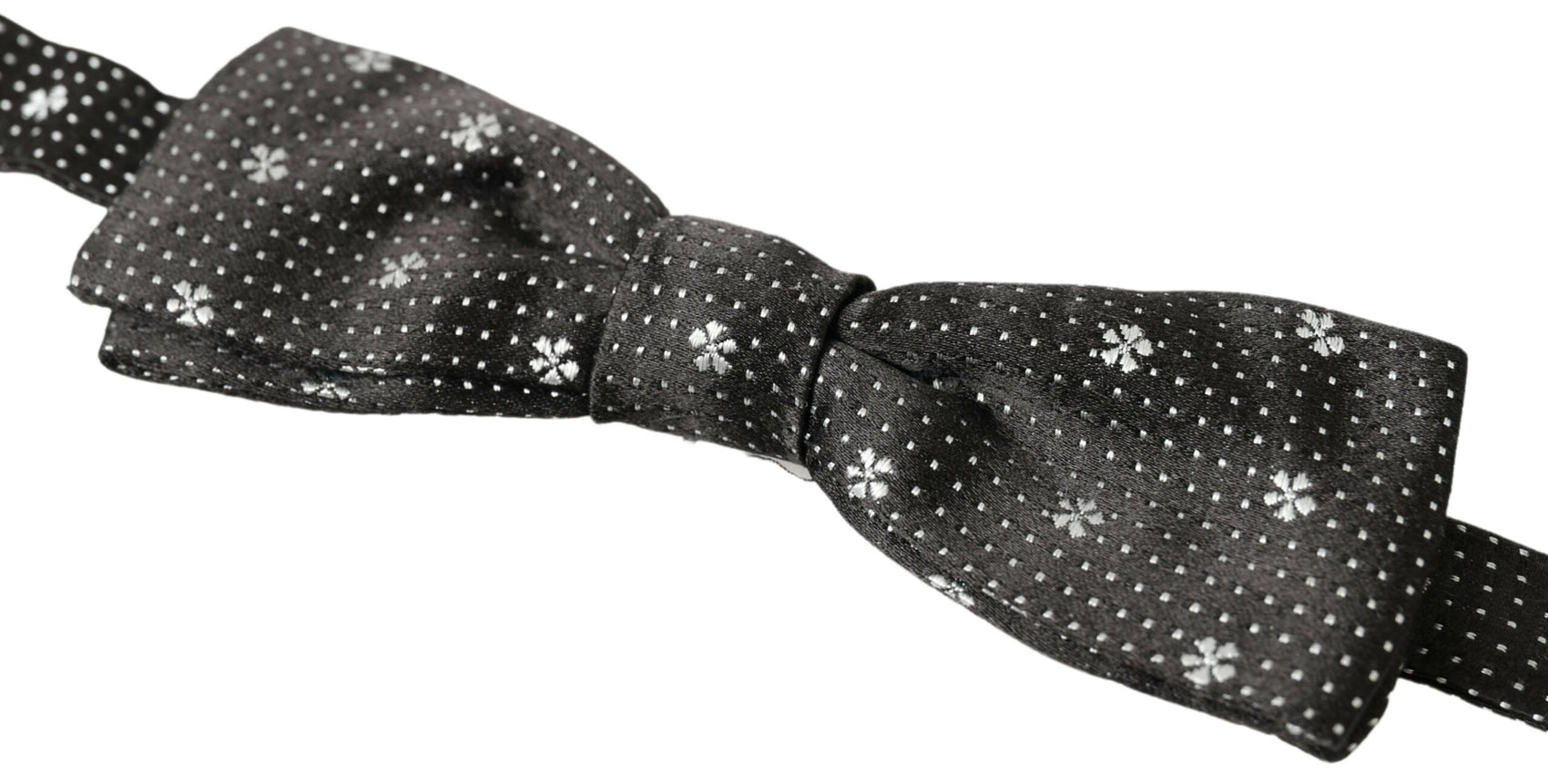 Elegante papillon in seta nera