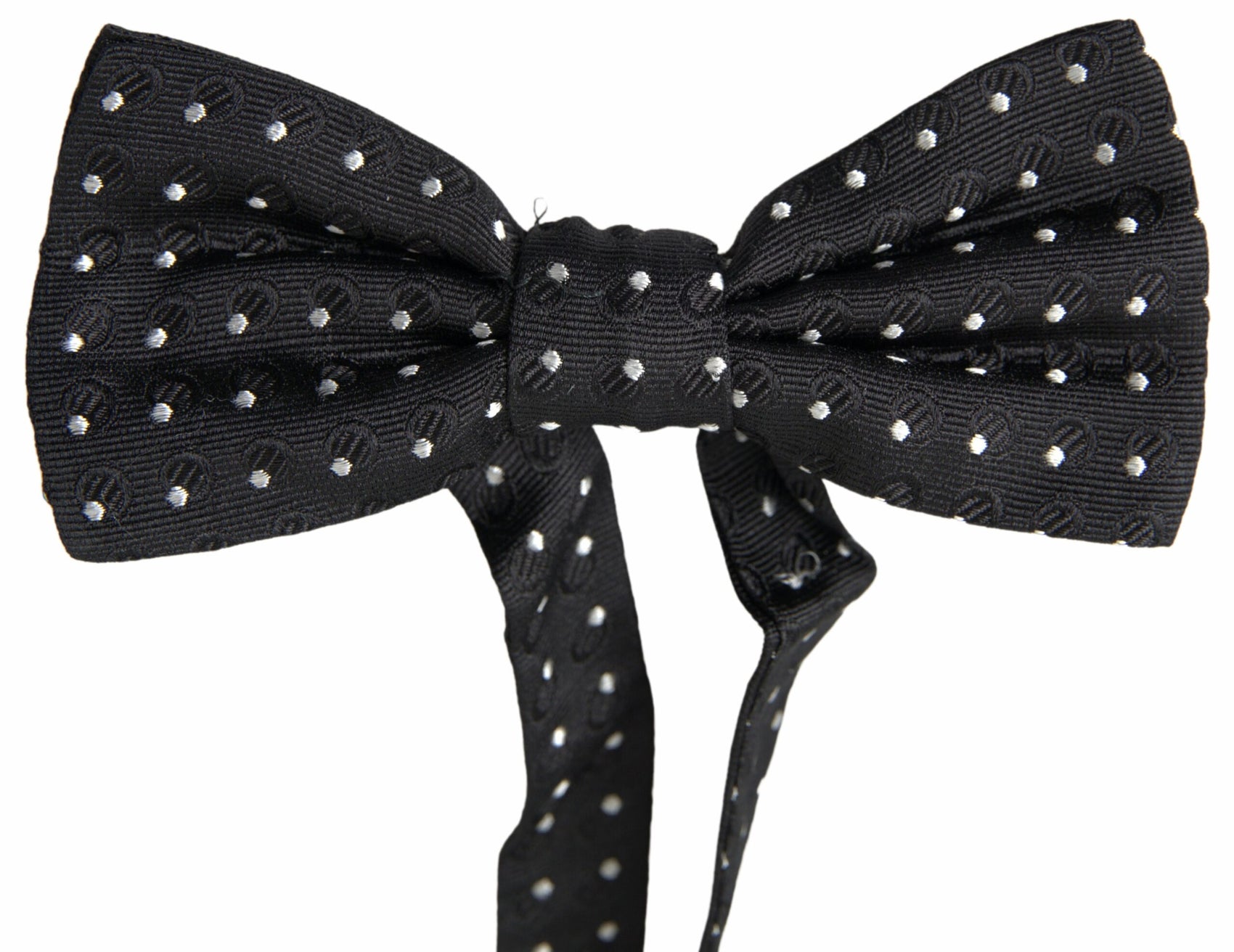 Elegante papillon in seta nera