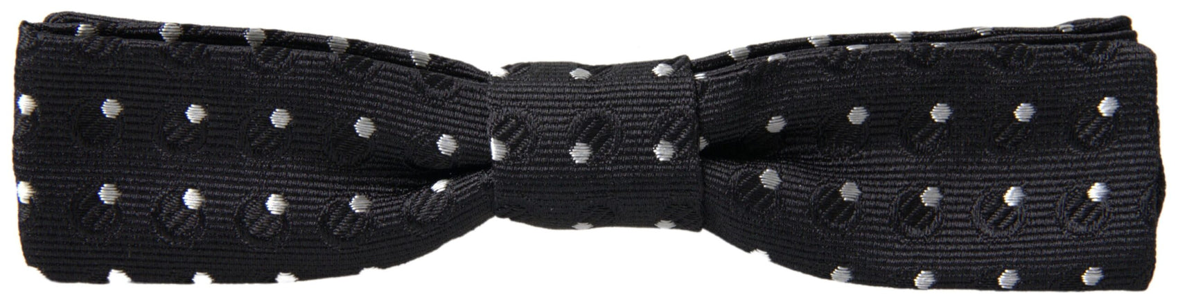 Elegante papillon in seta nera con chiusura distintiva