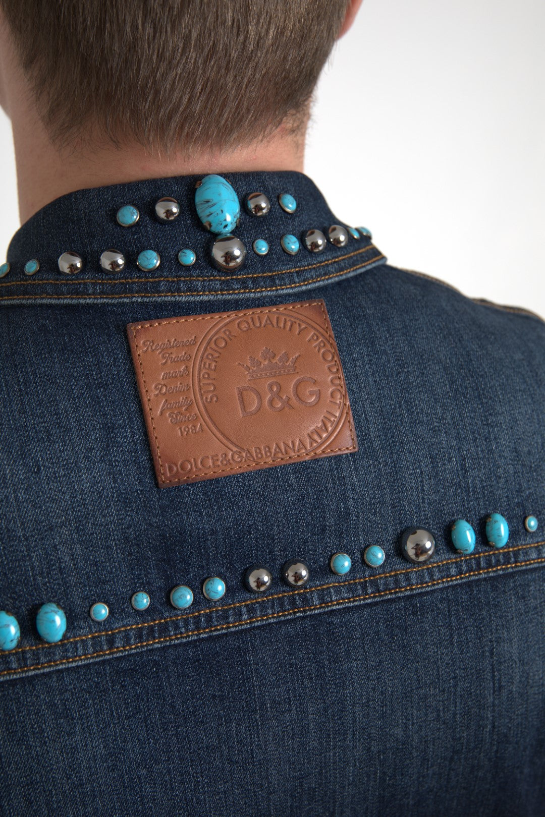 Giacca in denim turchese decorata