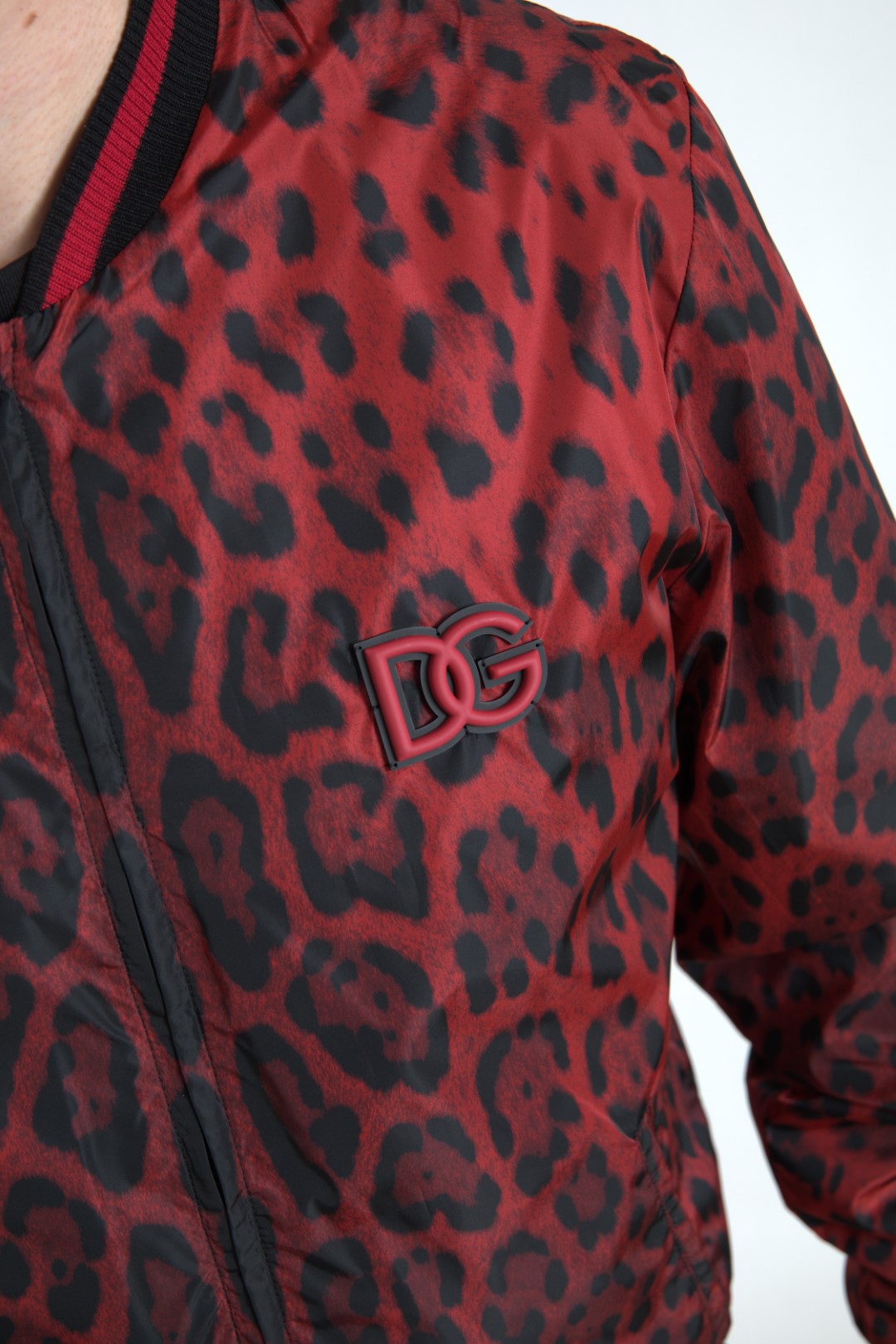Giubbotto bomber con stampa leopardata rossa