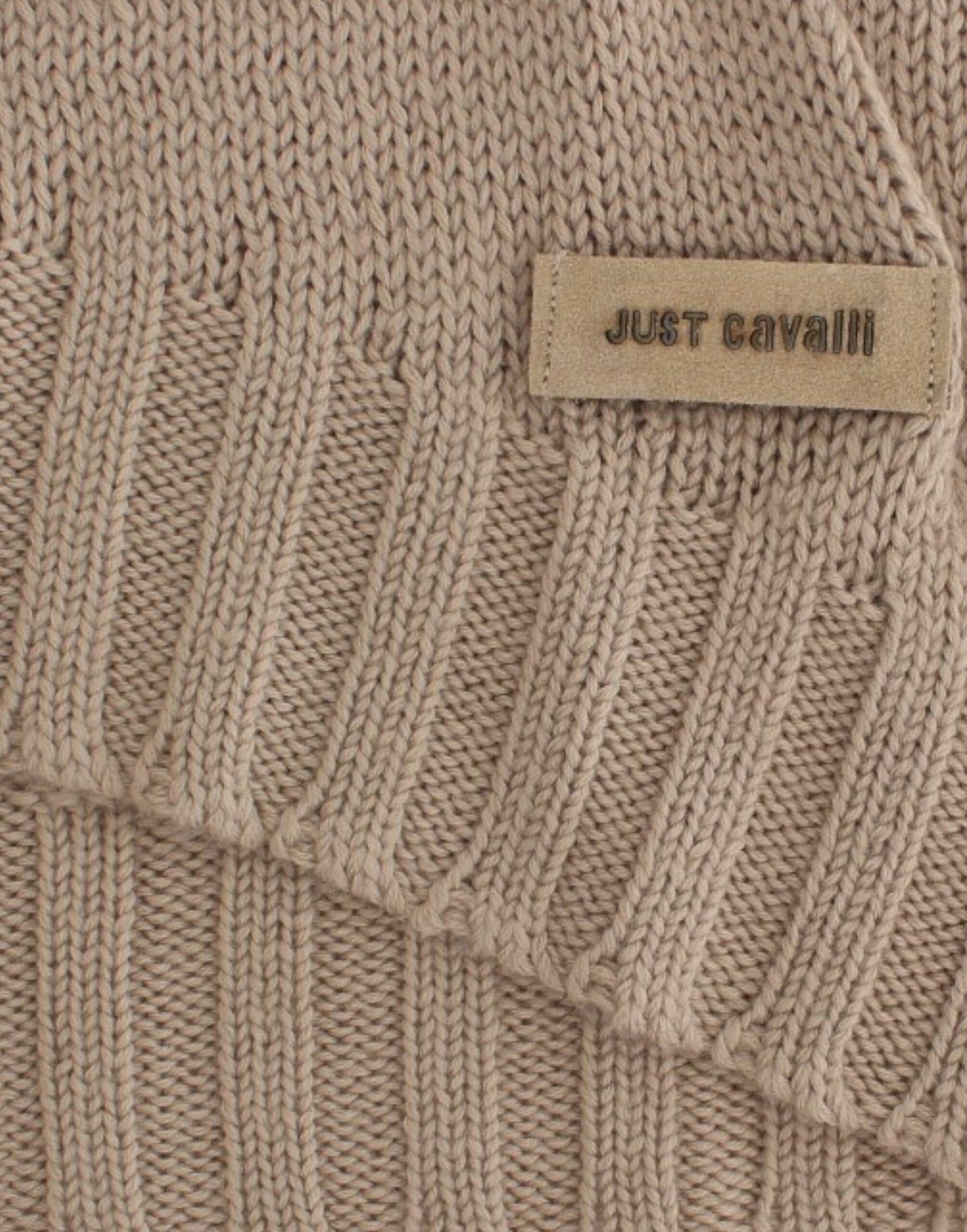 Elegante maglione girocollo lavorato a maglia beige
