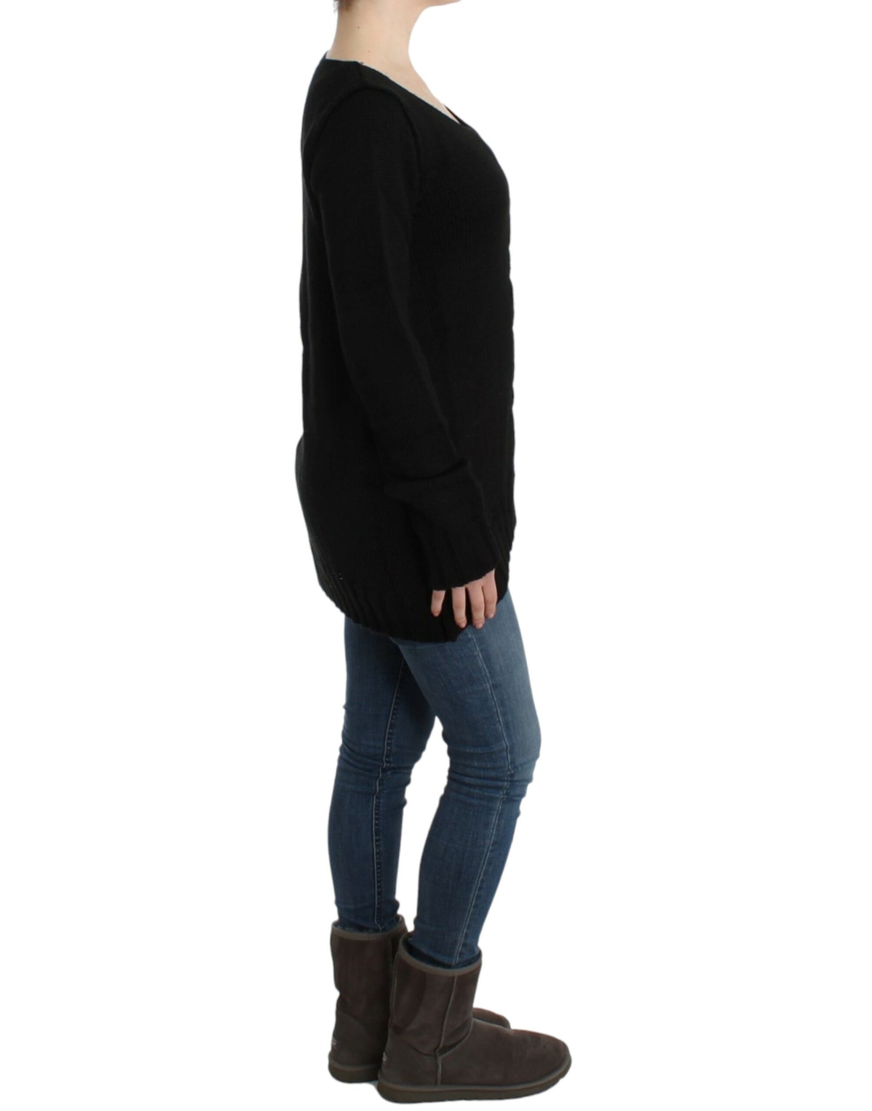 Maglione girocollo nero accattivante