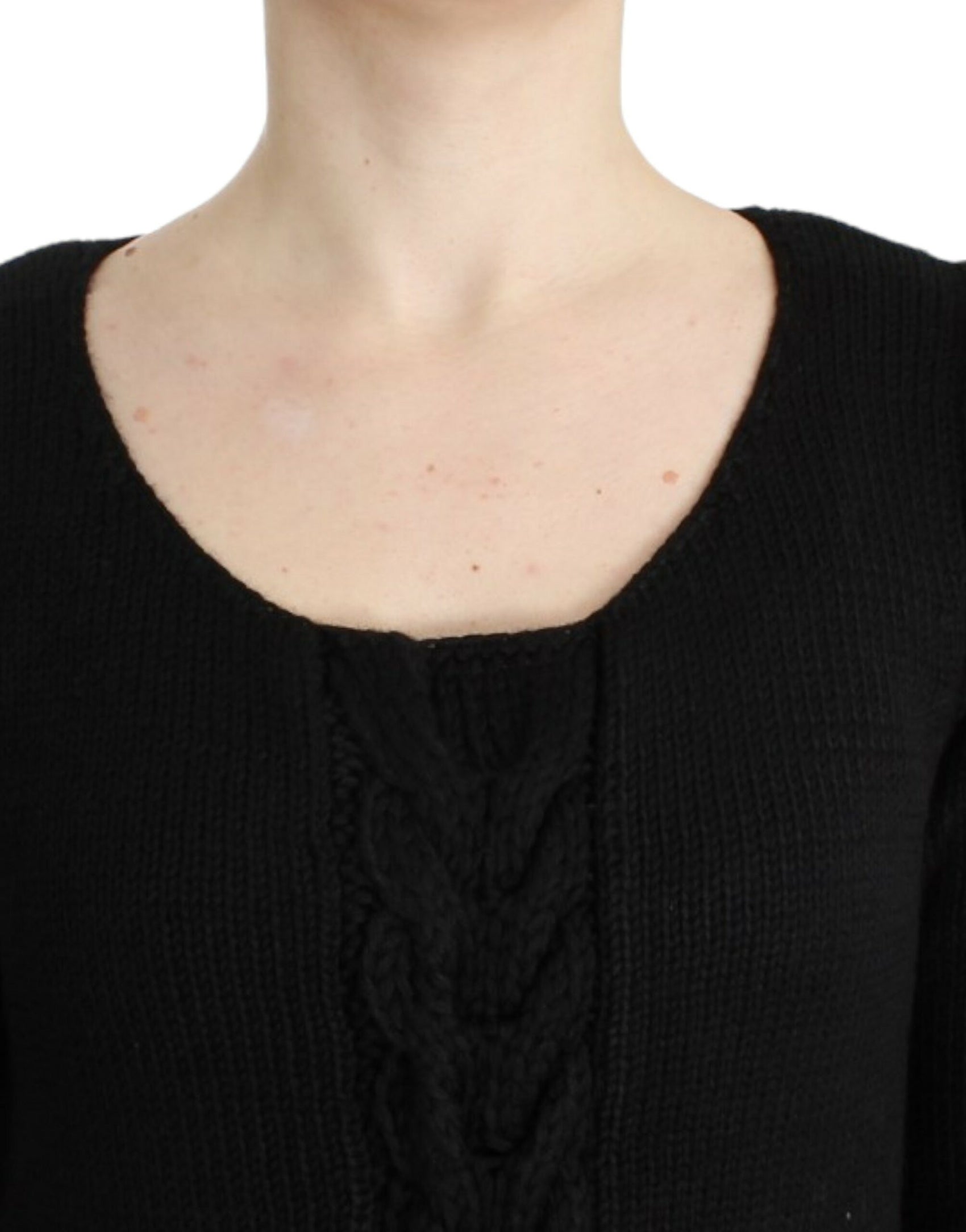 Maglione girocollo nero accattivante