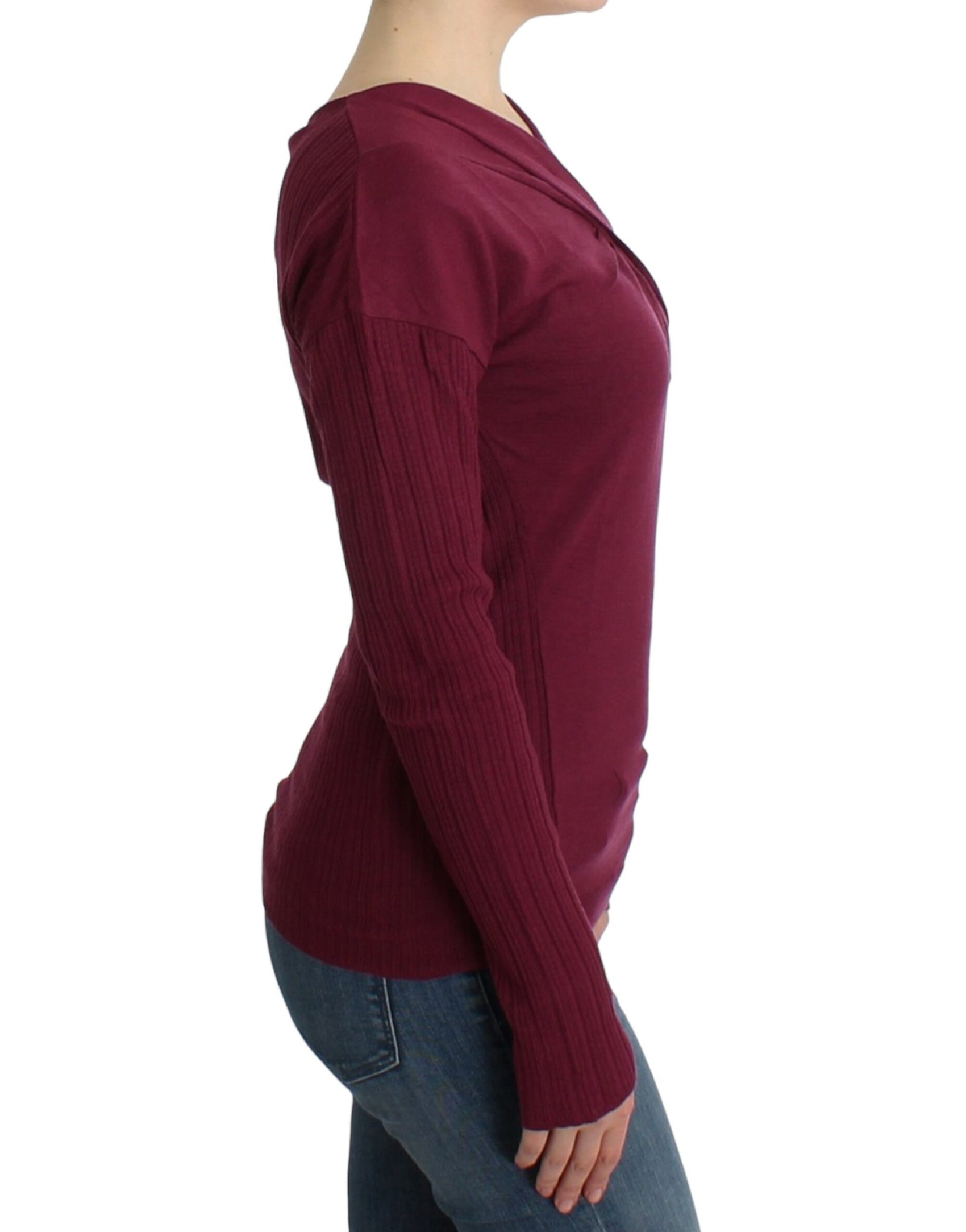 Elegante maglione viola in lana con buco della serratura
