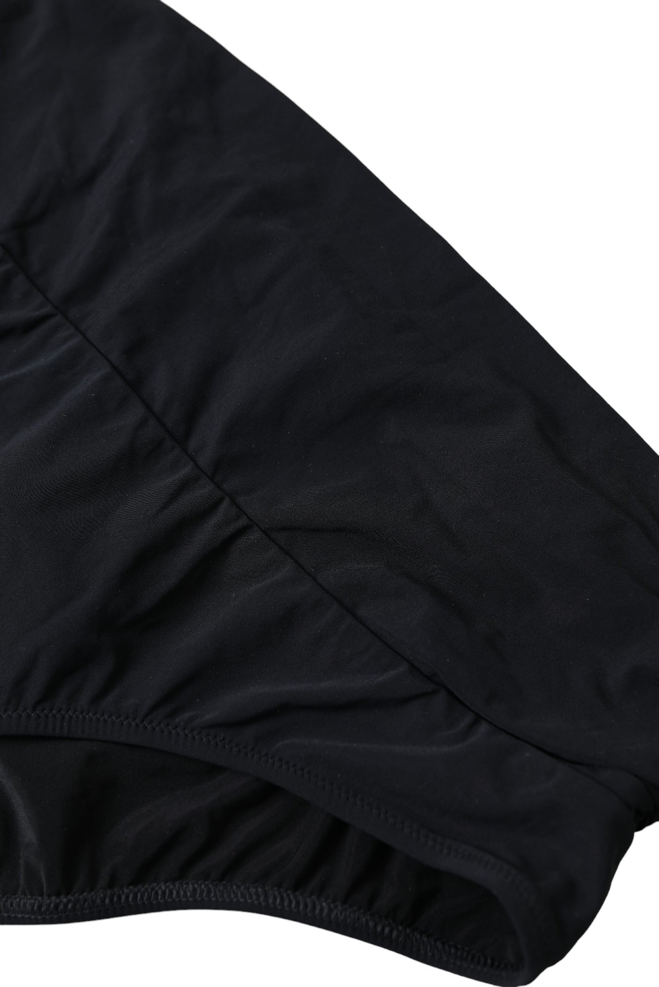 Slip bikini nero elegante - Eleganza da spiaggia definitiva