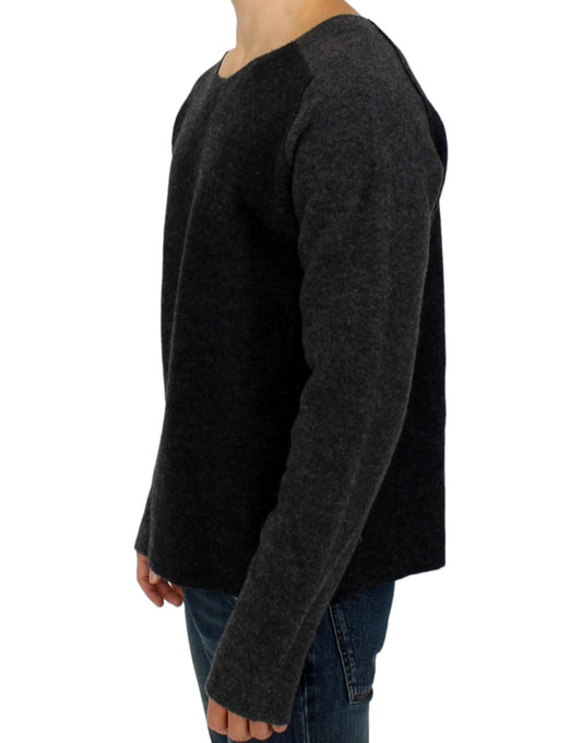 Schicker grauer Wollpullover mit Rundhalsausschnitt