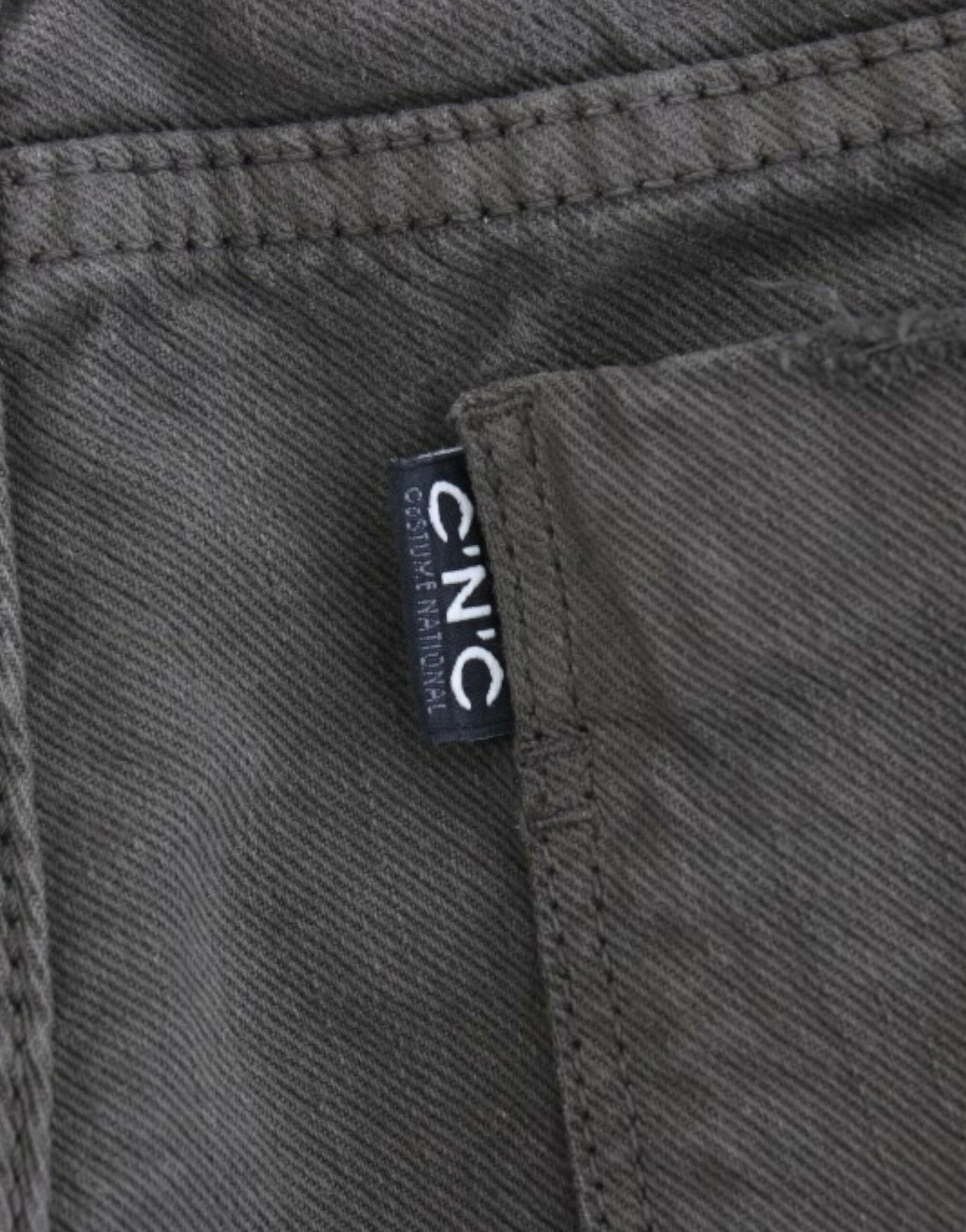 Schicke grüne Slim-Leg-Designer-Jeans