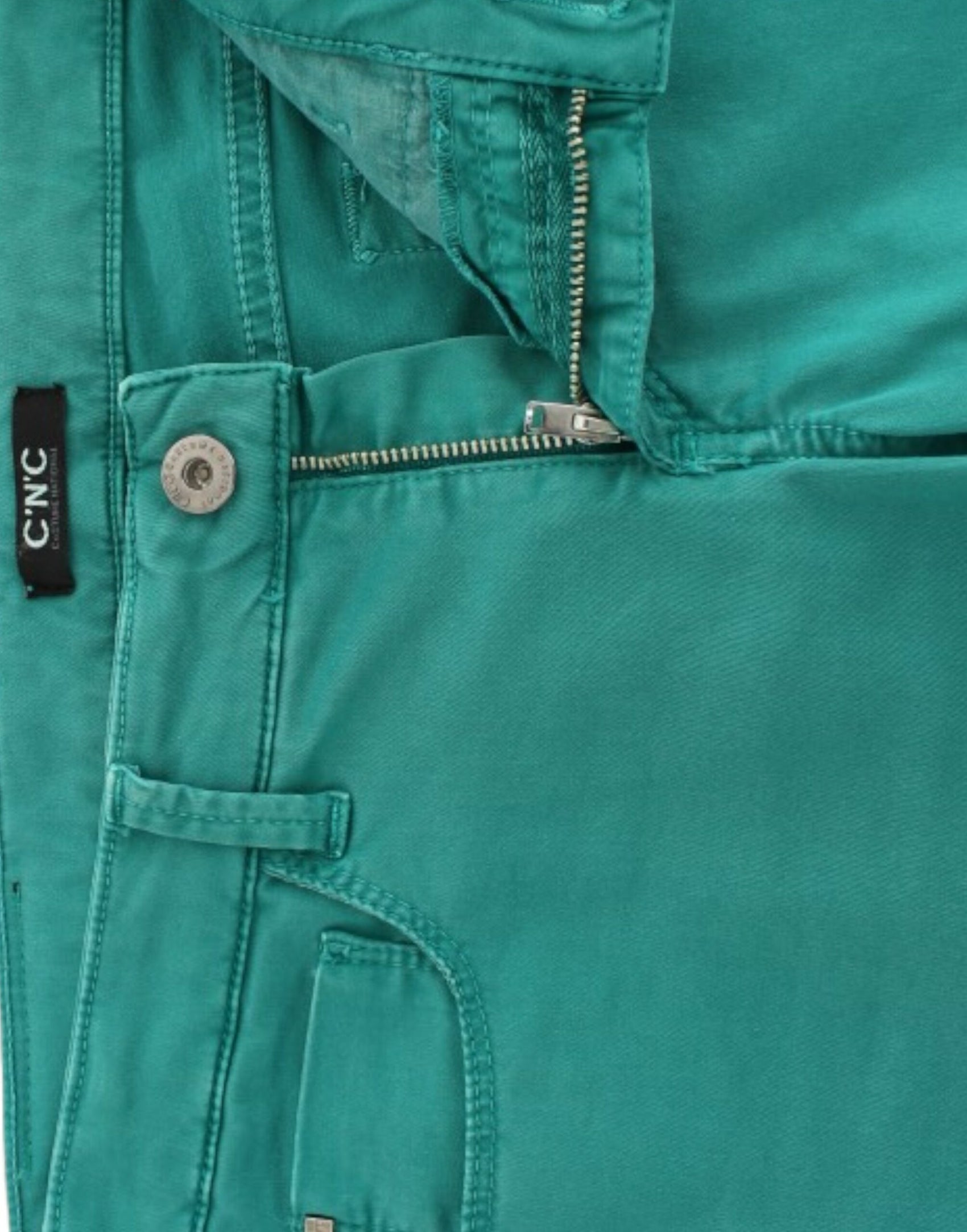 Jeans dritti verdi chic per uno stile sofisticato