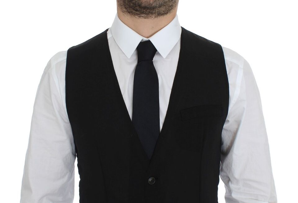 Elegante schwarze Wollweste