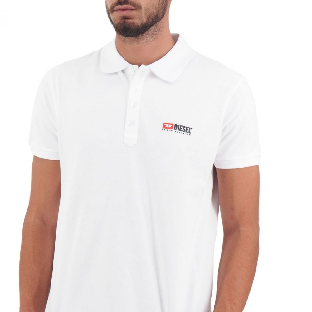 Elegante polo in cotone bianco con logo a contrasto