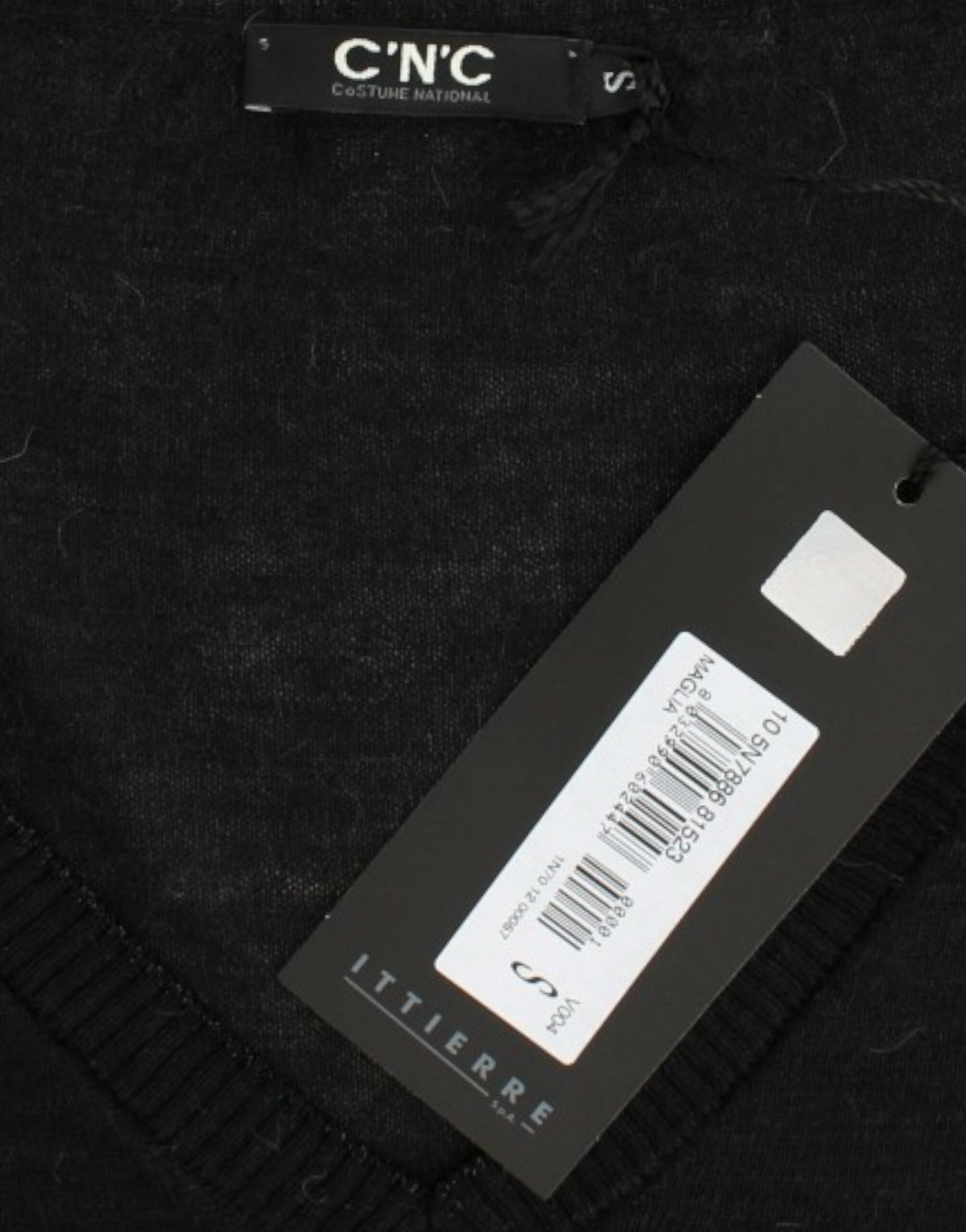 Eleganter leichter Pullover mit V-Ausschnitt