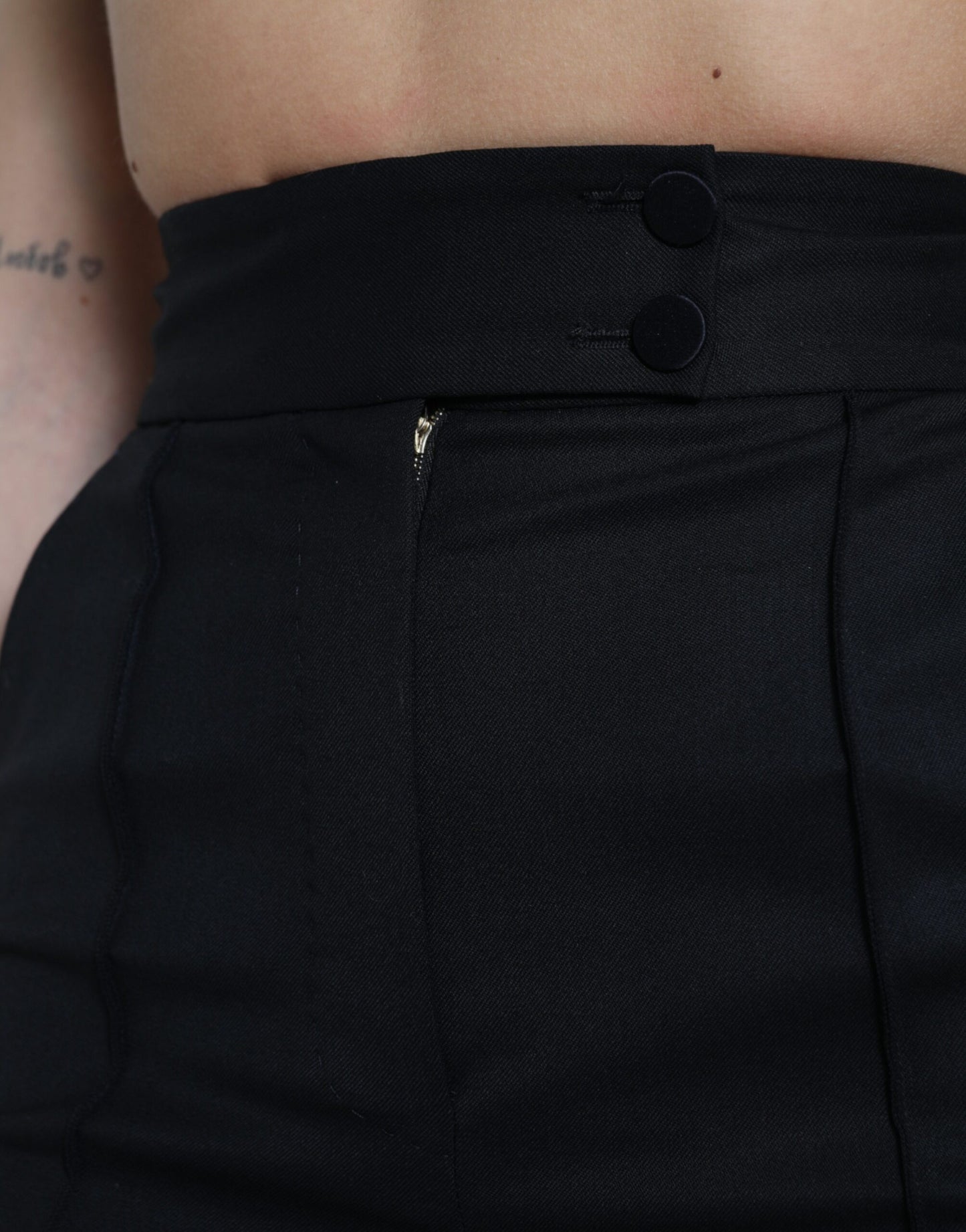 Pantaloni eleganti in lana affusolati a vita alta