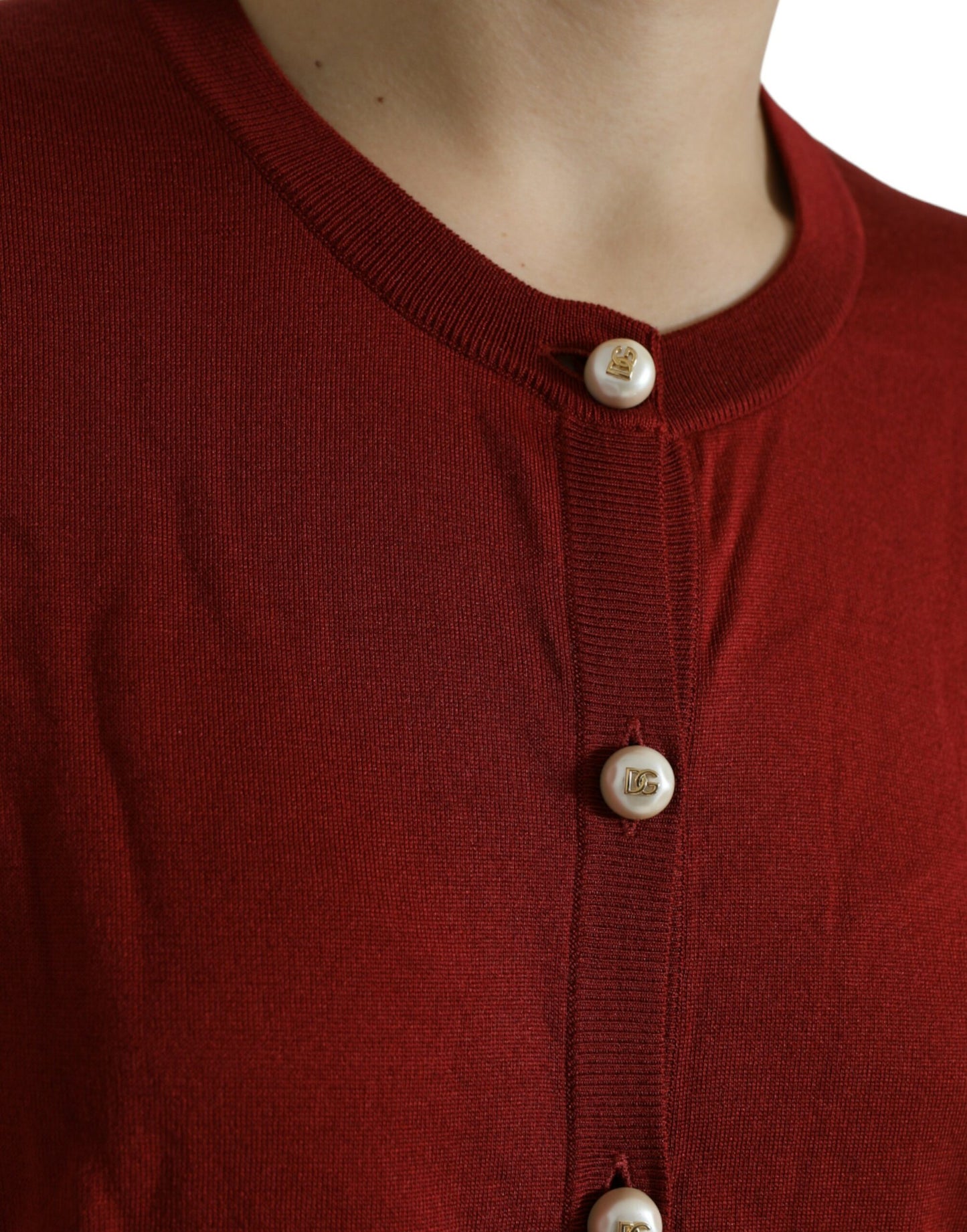 Cardigan in seta con bottoni sul davanti in mix marrone