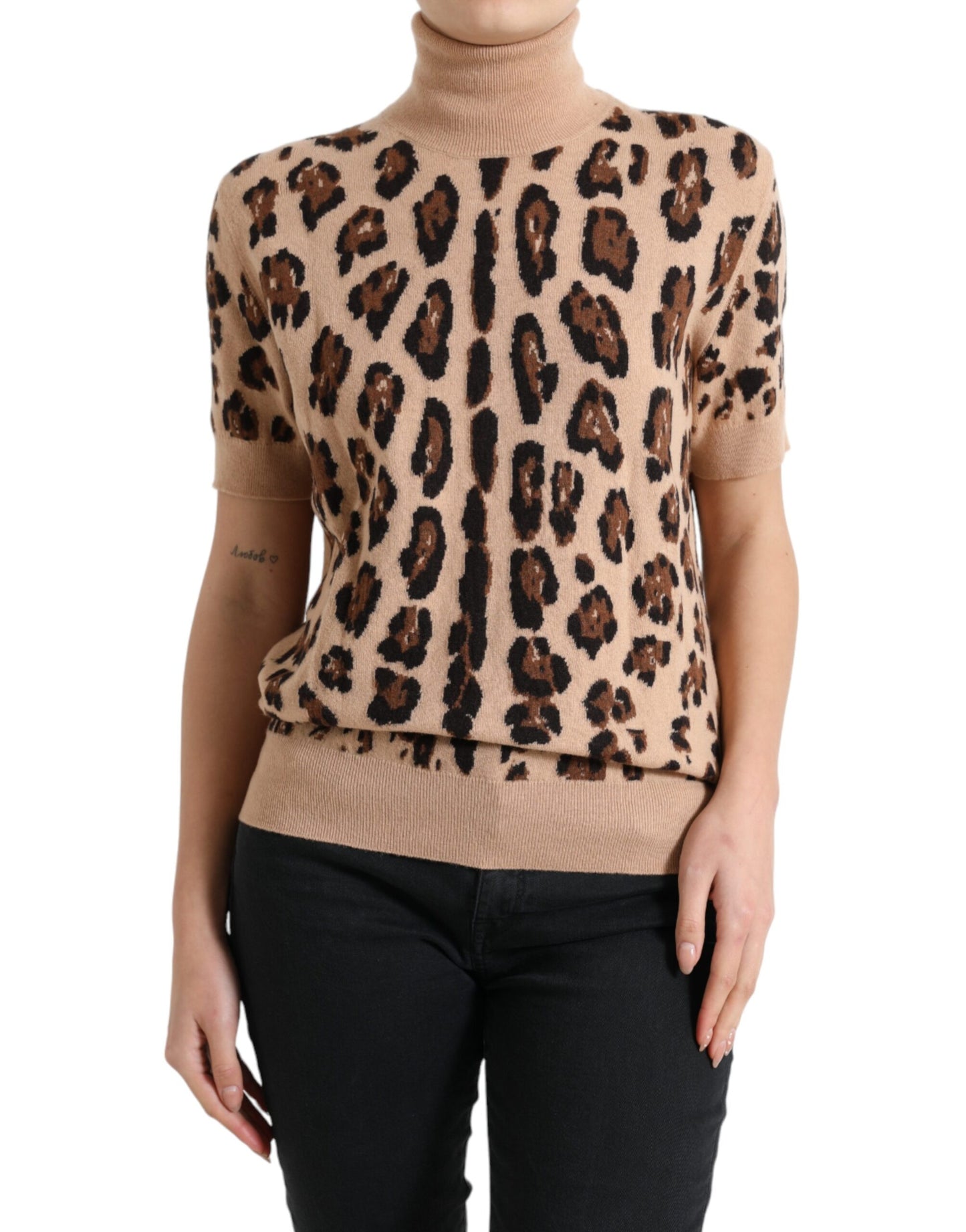 Elegante dolcevita in lana con motivo leopardato beige