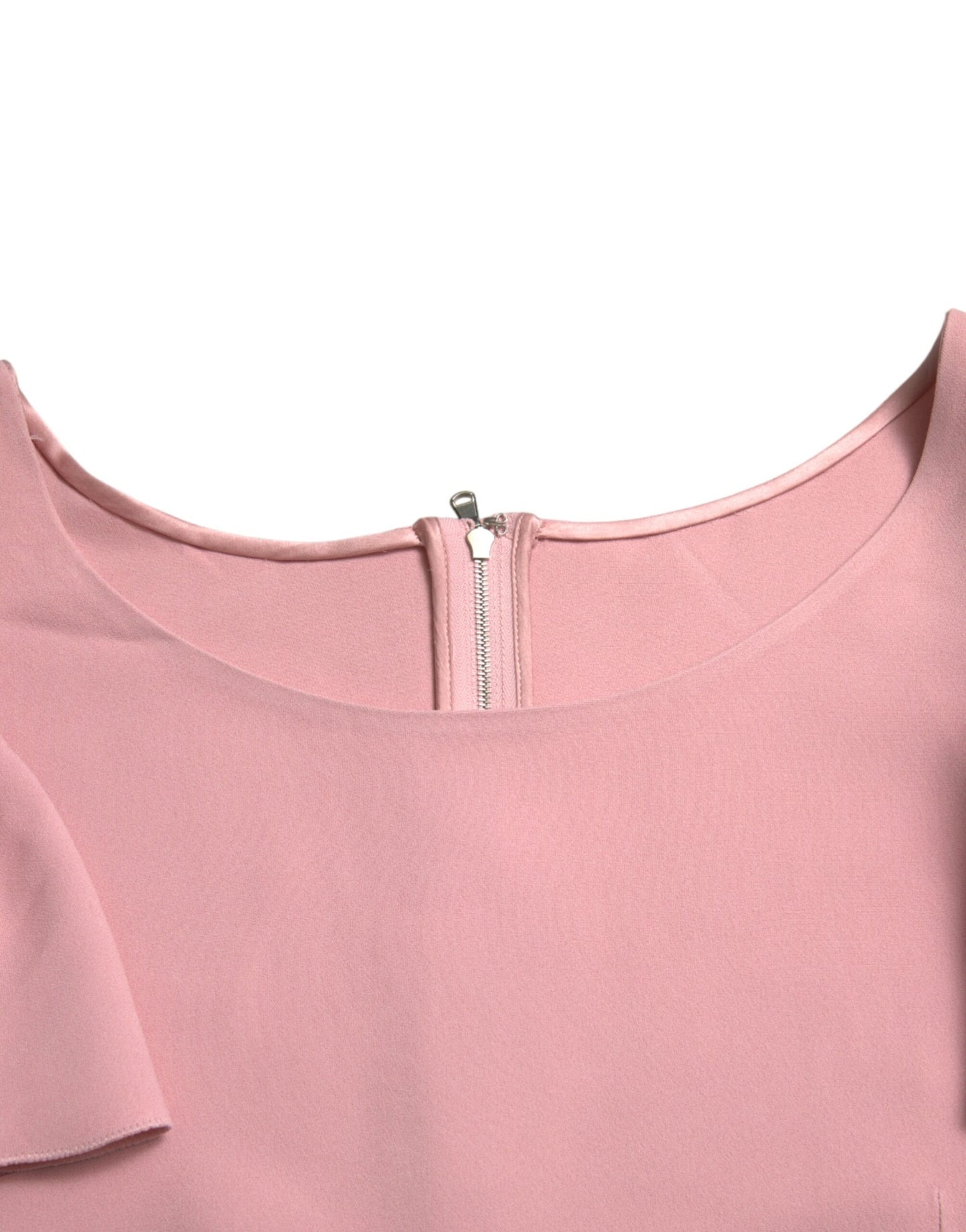 Top elegante rosa con maniche a campana