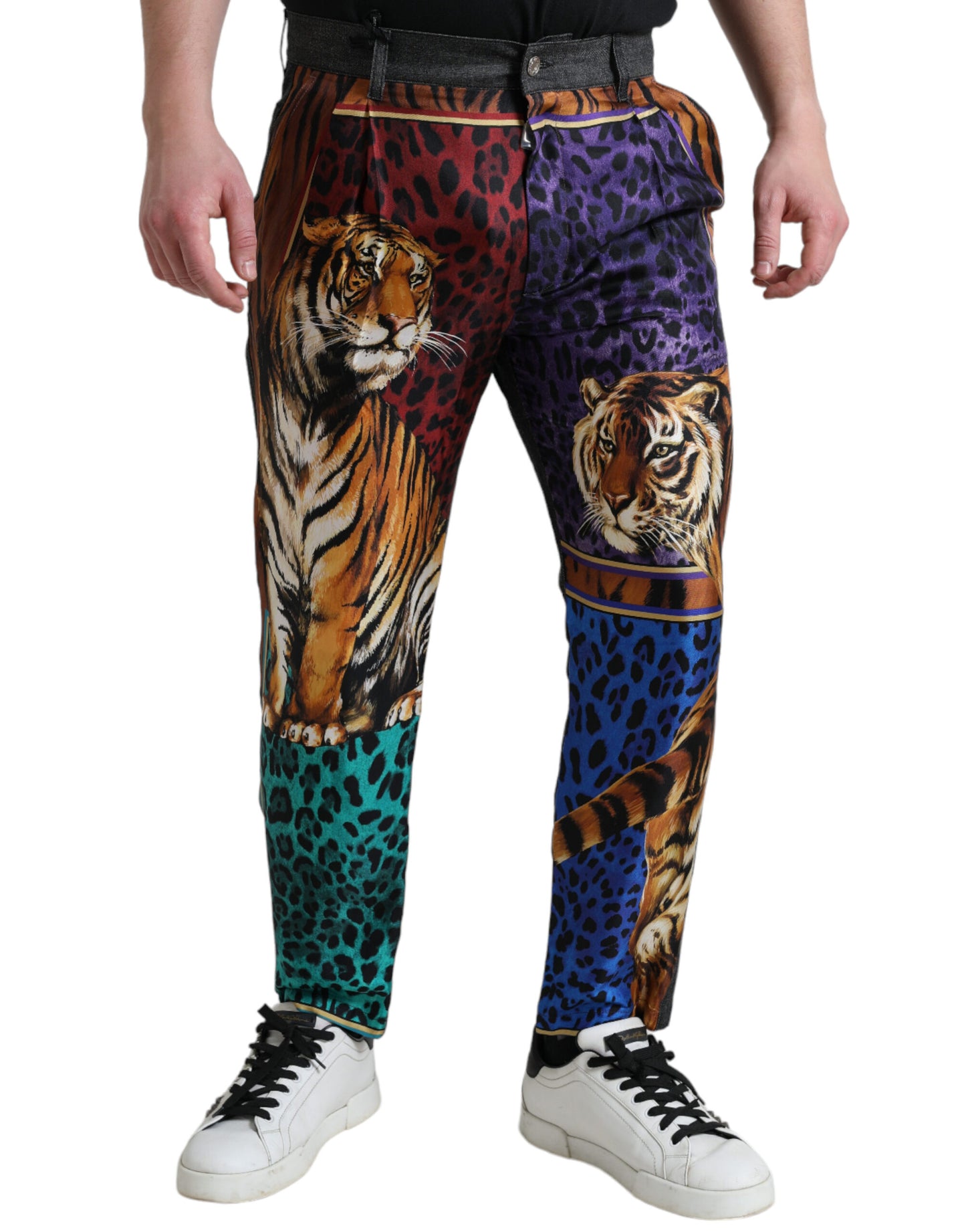 Jeans larghi in denim con stampa tigre multicolore