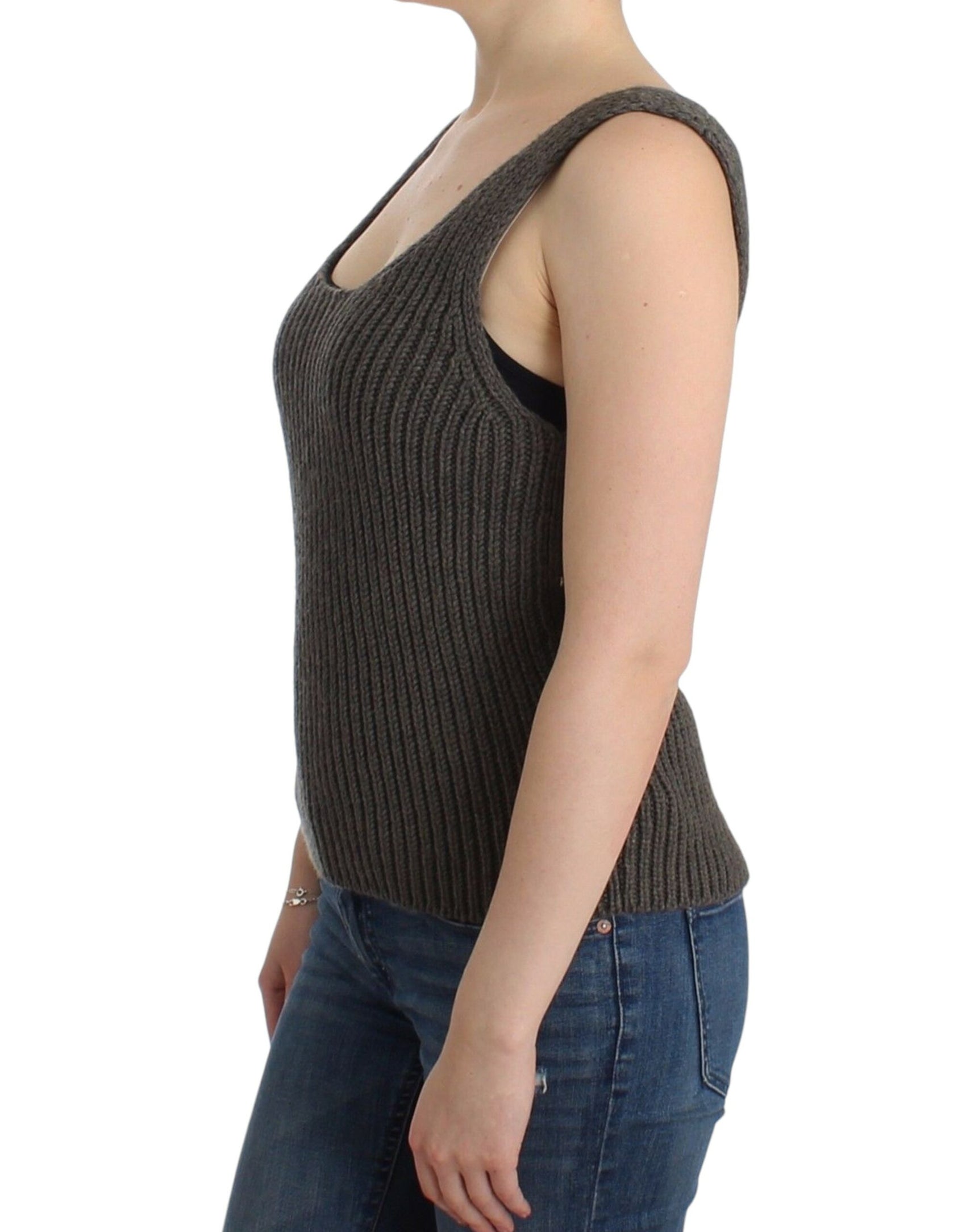 Schickes graues Stricktop mit Rundhalsausschnitt