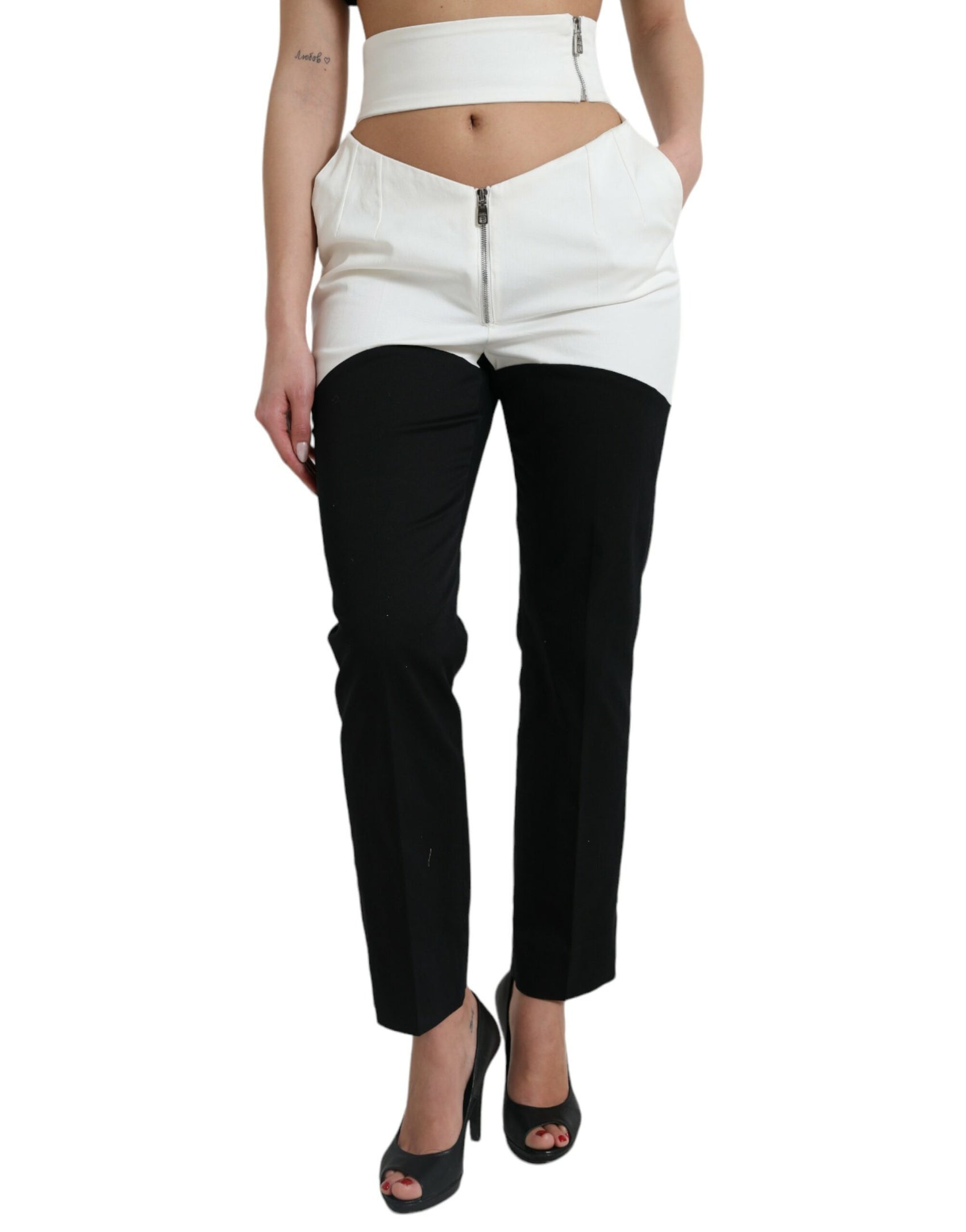 Pantaloni affusolati a vita alta chic