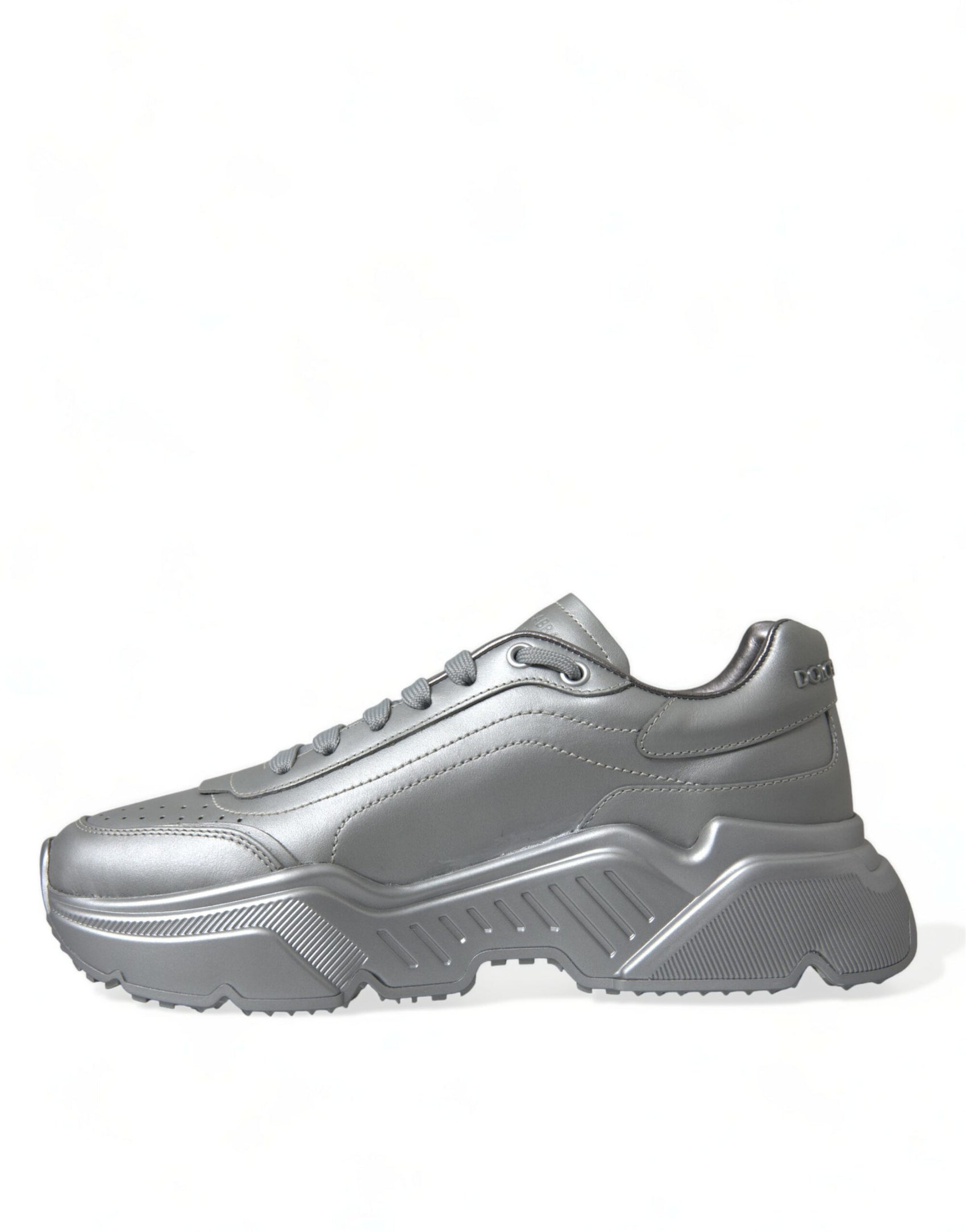 Eleganti sneakers in pelle di vitello argentata