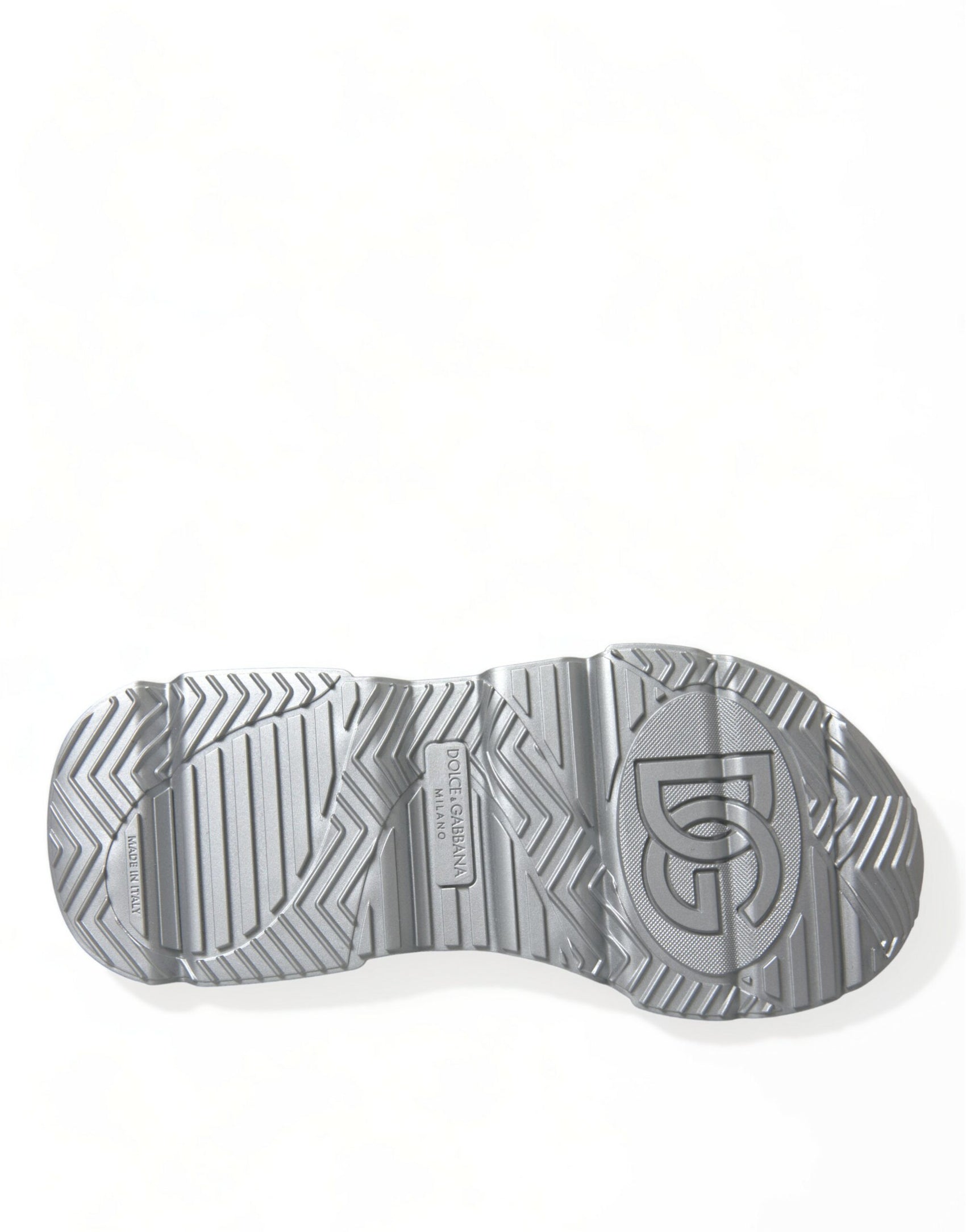Eleganti sneakers in pelle di vitello argentata
