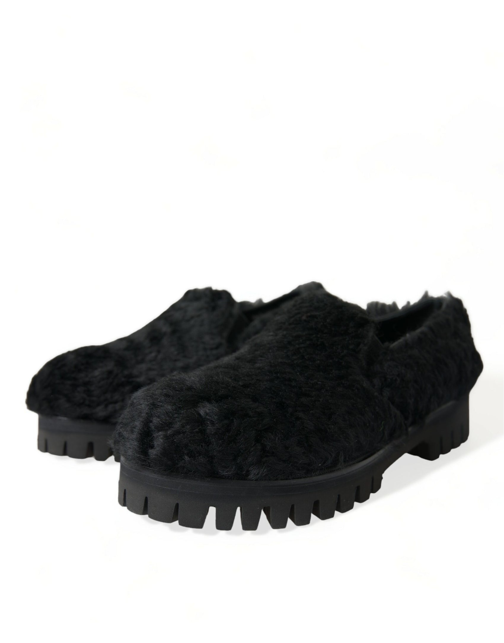 Eleganti mocassini slip-on in pelliccia nera per uomo