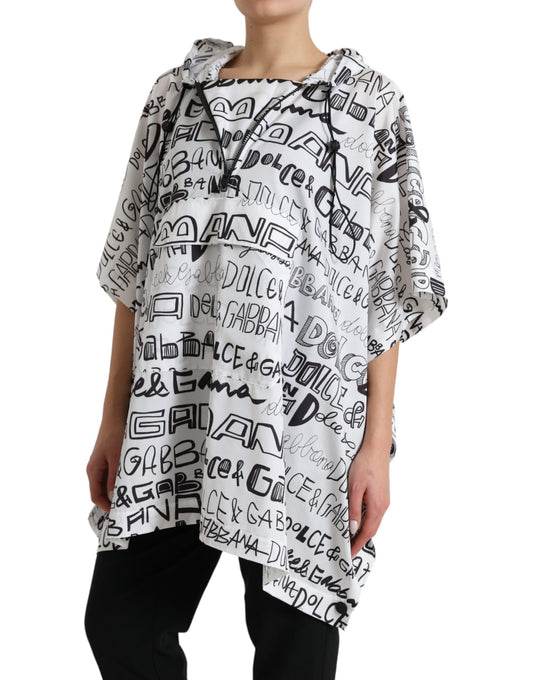 T-shirt con cappuccio e stampa logo chic